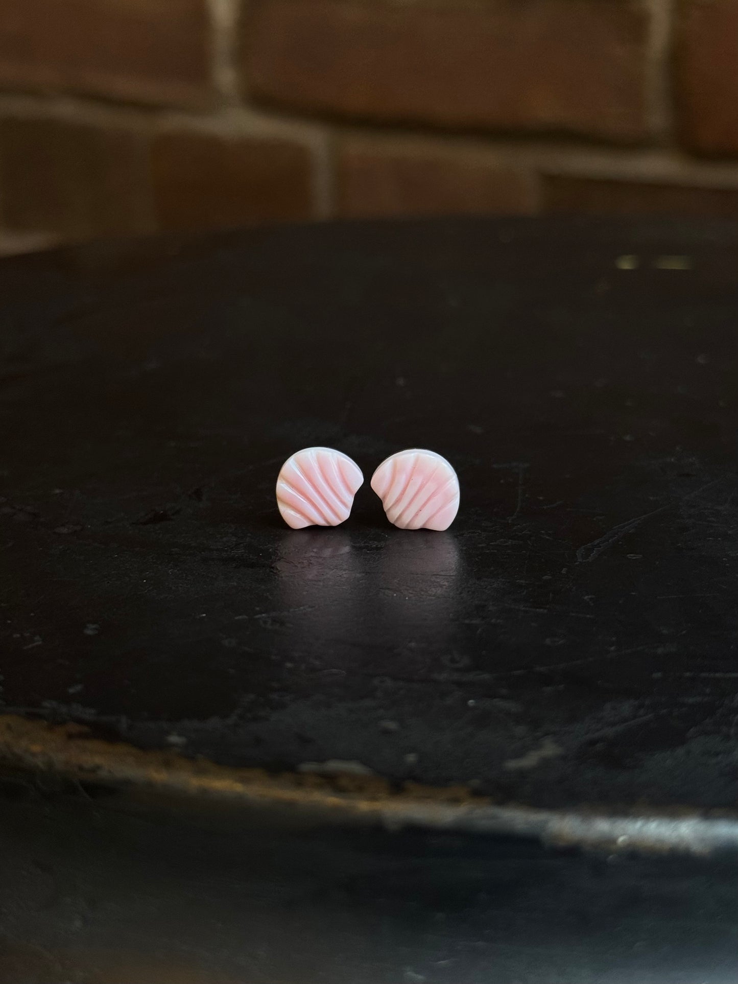 Pink Conch Sea Shell Stud Earrings | 925 Sterling Silver C275