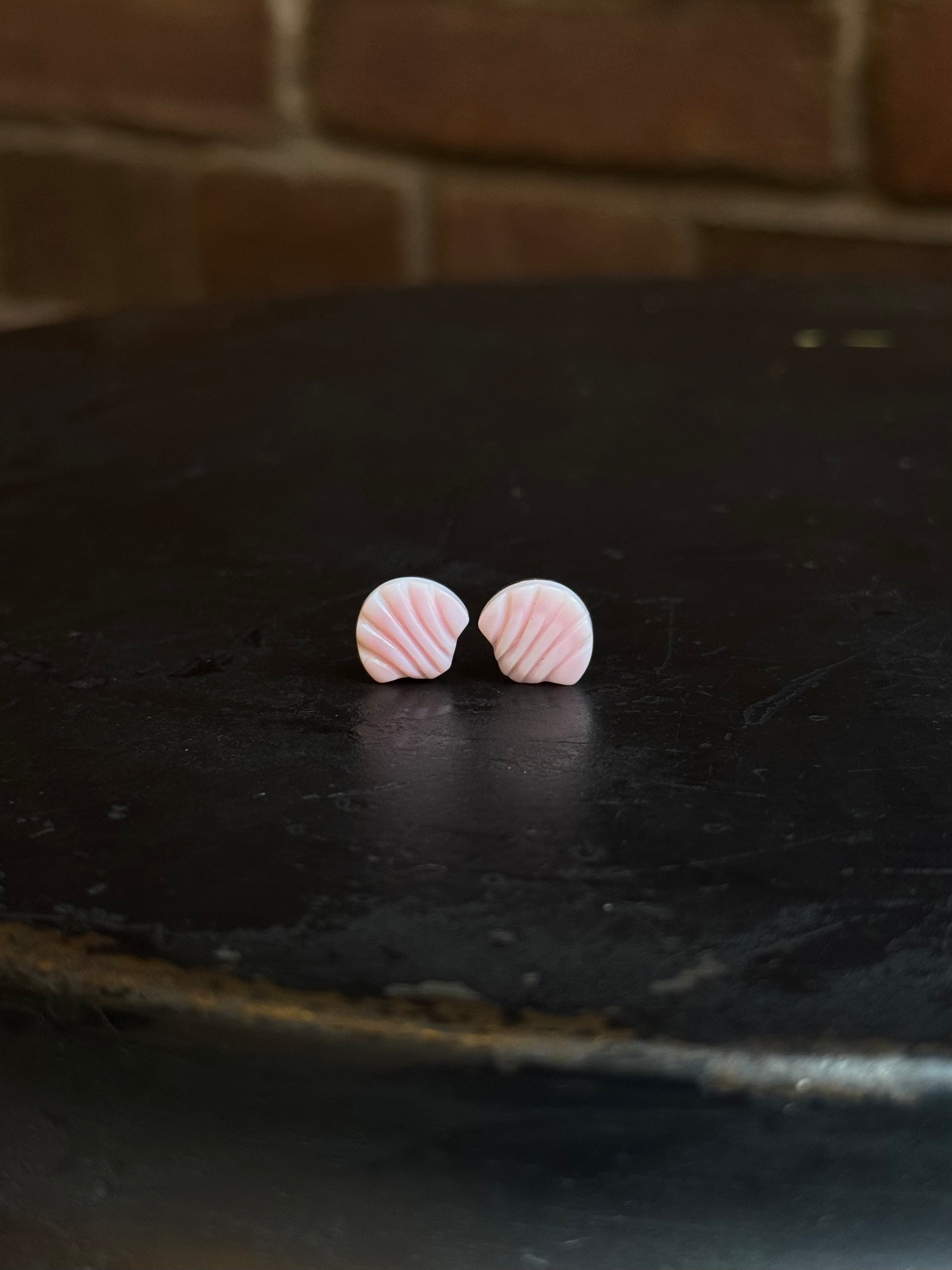 Pink Conch Sea Shell Stud Earrings | 925 Sterling Silver C275