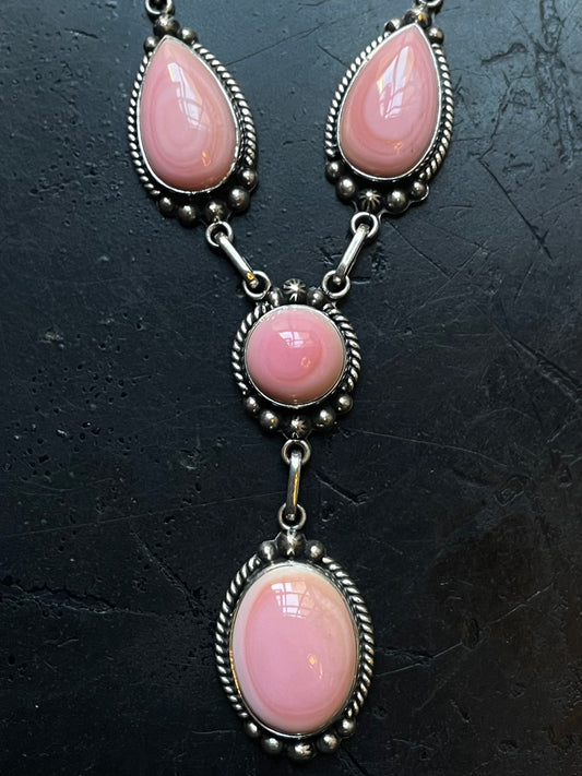 Pink Conch Lariat Necklace | Graduated Oval Stations | 925 Silver E574