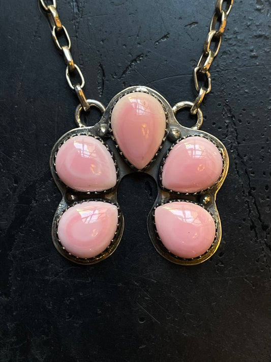Pink Conch Naja Necklace | Sterling Silver E932