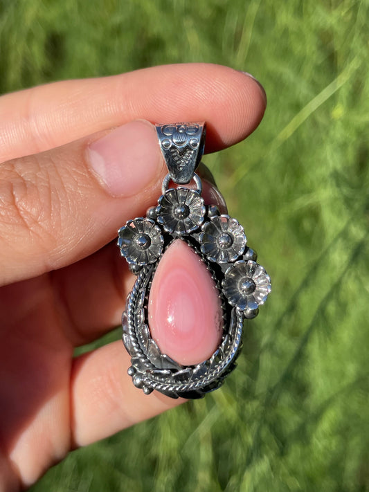Pink Conch Tear Drop Floral Pendant | Sterling Silver 925 B447