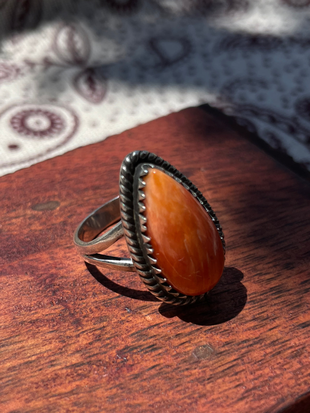 Spiny Oyster Teardrop Ring | 925 Sterling Silver Size 7 D316