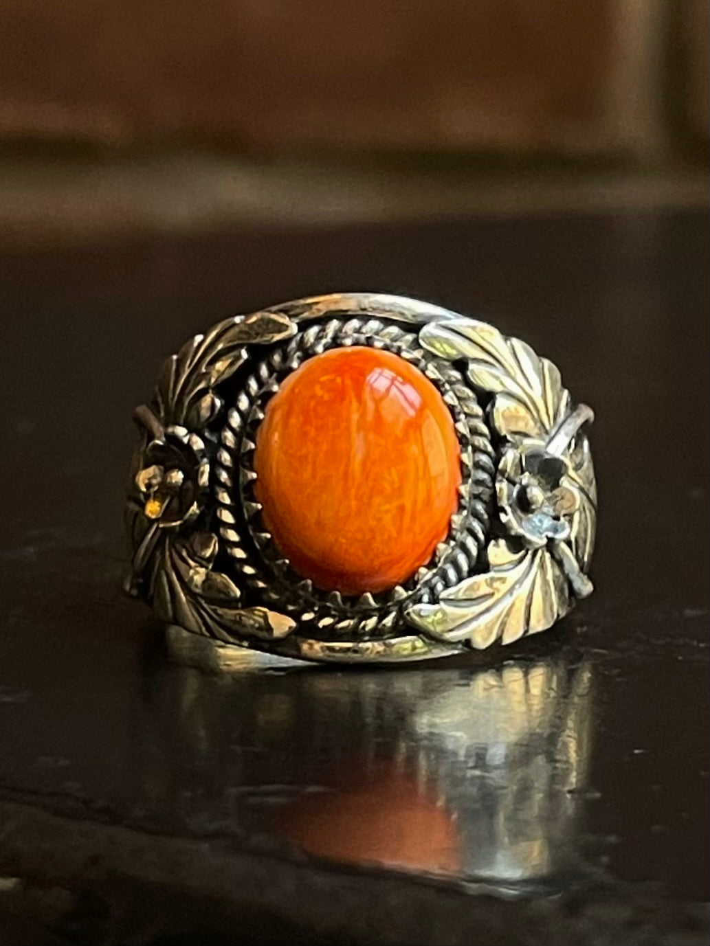 Spiny Oyster Ring Floral Size 9 | 925 Sterling Silver G548