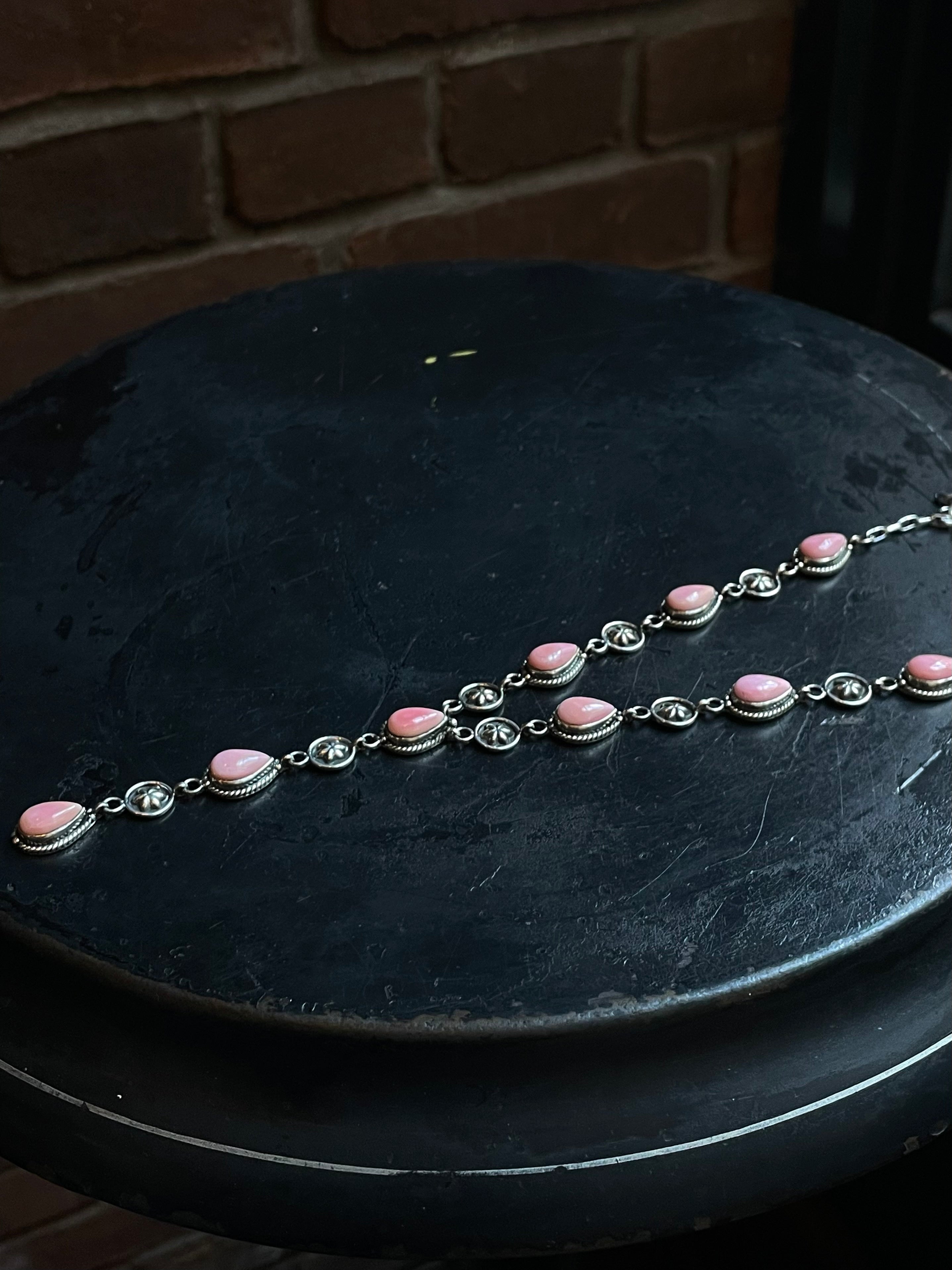 Pink Conch Tear Drop Necklace | 925 Sterling Silver E368