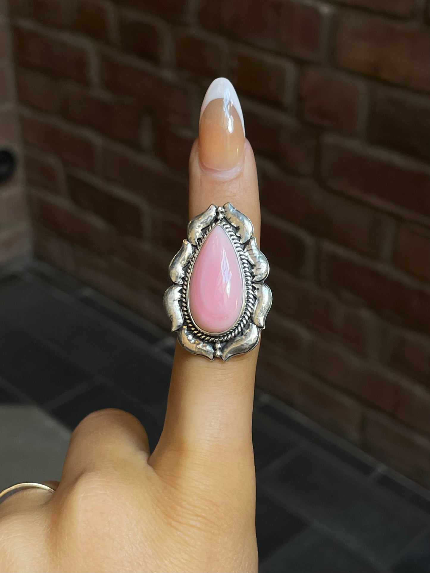 Pink Conch Tear Drop Ring Size 7.5 | Sterling Silver E911