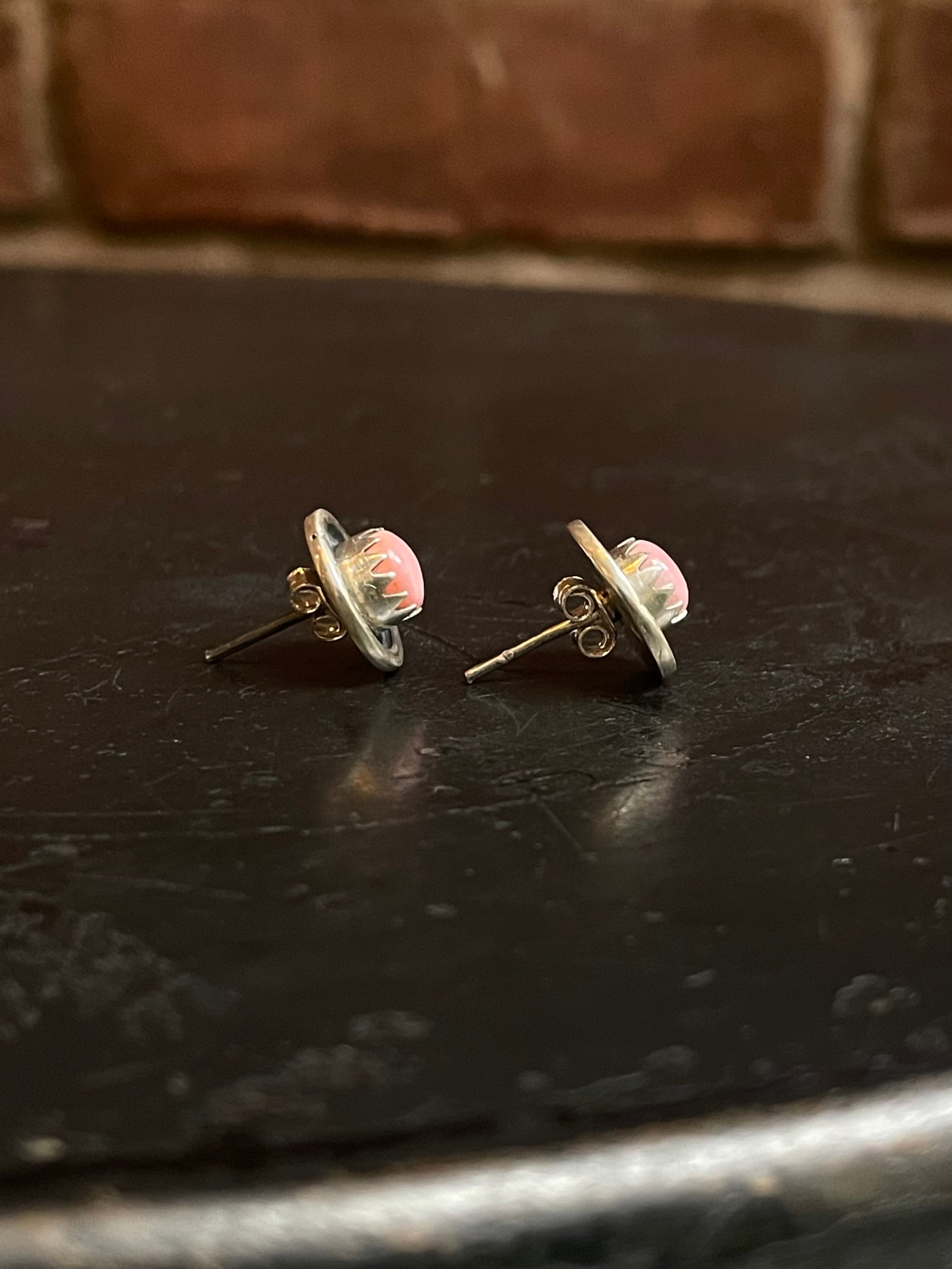 Pink Conch Stud Earrings | 925 Sterling Silver G182