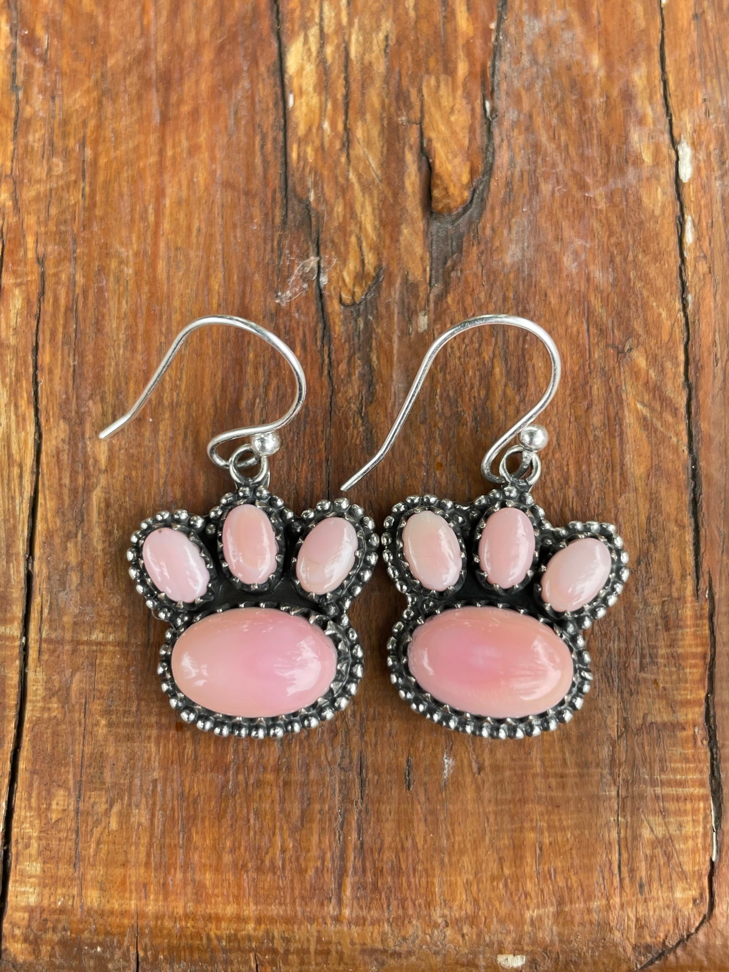 Pink Conch Paw Dangle Earrings | 925 Sterling Silver B955