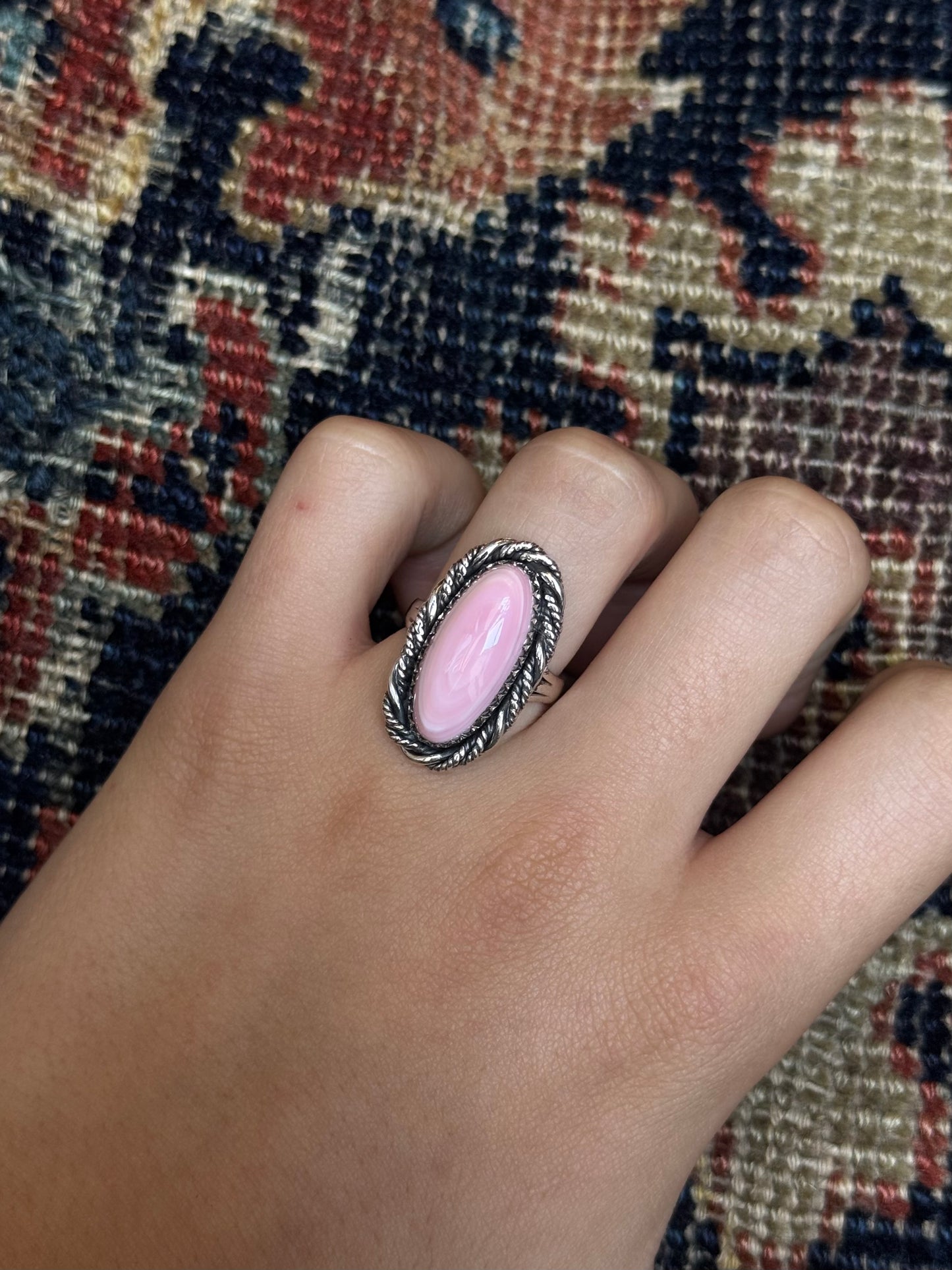 Pink Conch Oval Ring | 925 Sterling Silver | Size 8 C204