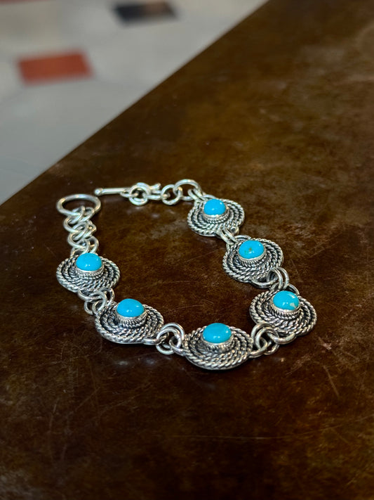 Kingman Turquoise Circle Bracelet | Sterling Silver | A868