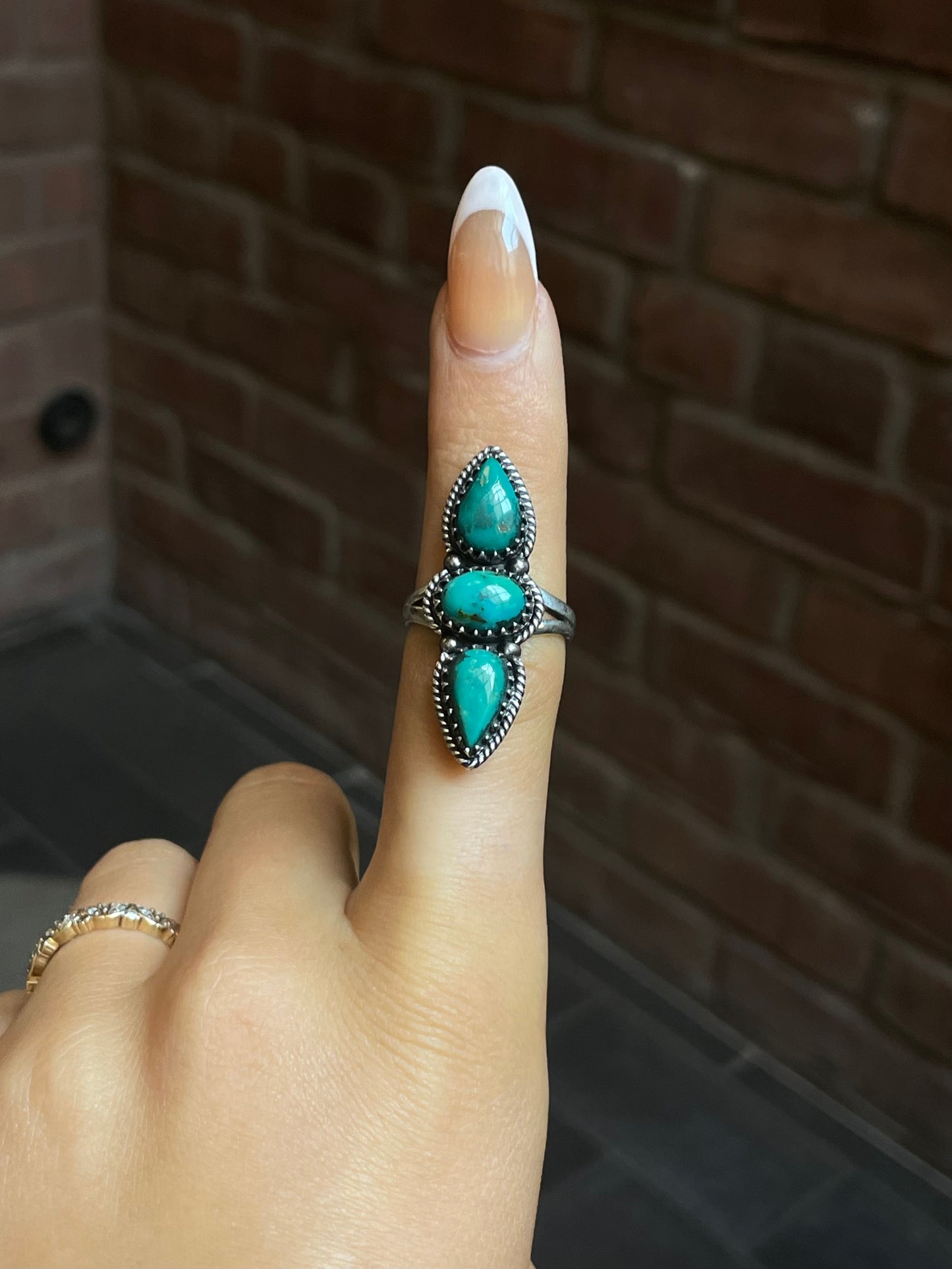 Kingman Turquoise 3 Stone Ring | Sterling Silver | Size 8 | A417