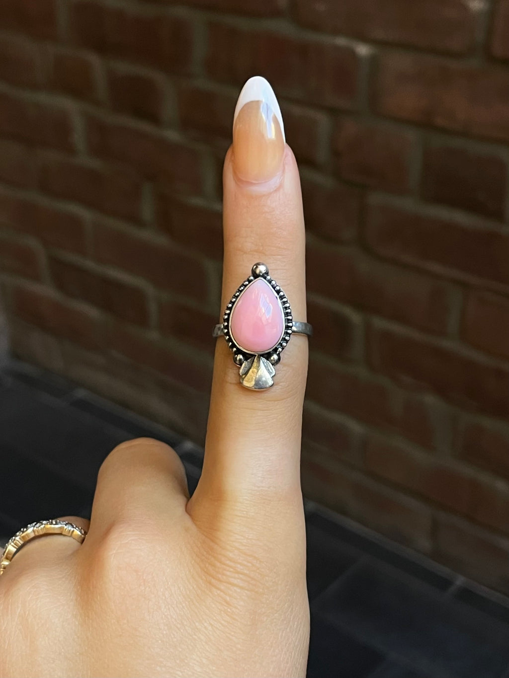 Pink Conch Tear Drop Ring Size 8 | Sterling Silver E915