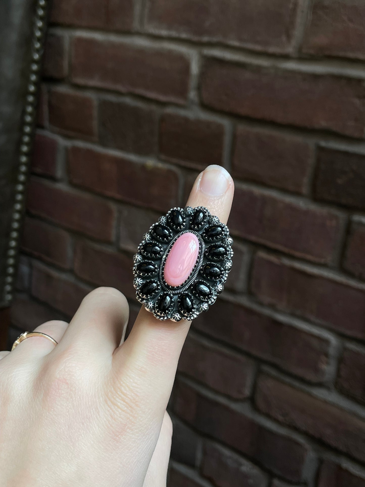 Pink Conch Black Onyx Cluster Ring Size 7 | 925 Sterling Silver E195