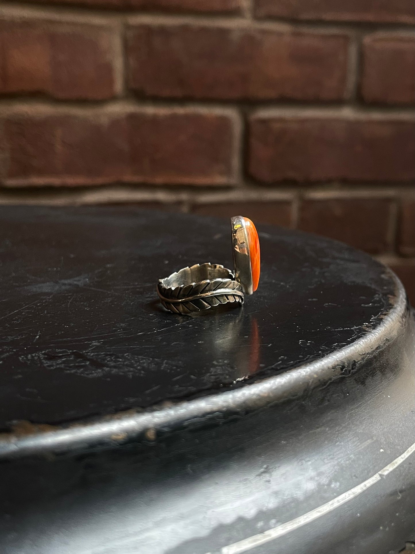 Spiny Oyster Feather Ring Size 9 | 925 Sterling Silver C929