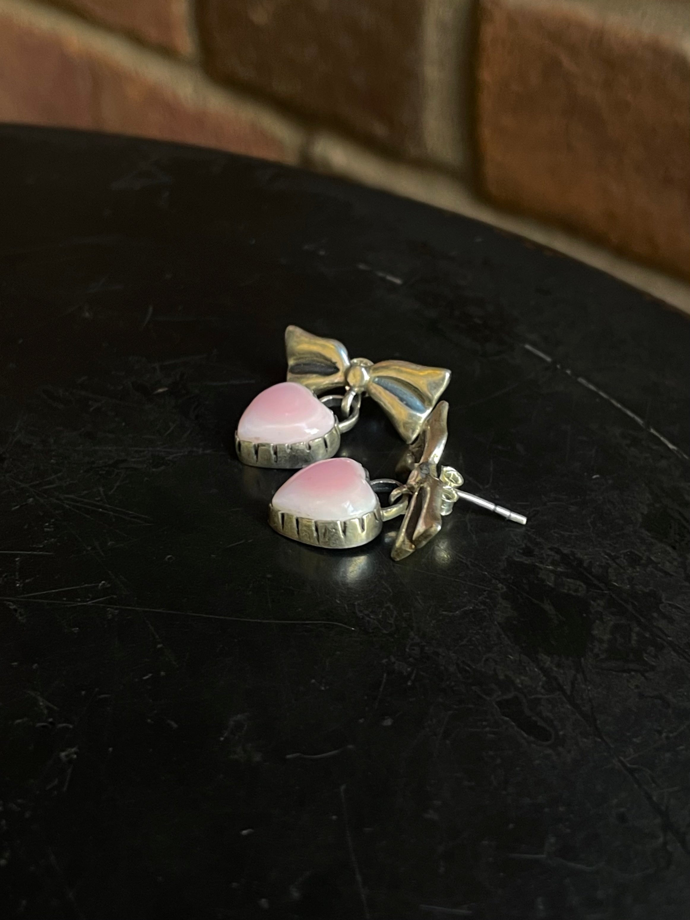 Pink Conch Heart Bow Stud Earrings | 925 Sterling Silver G671