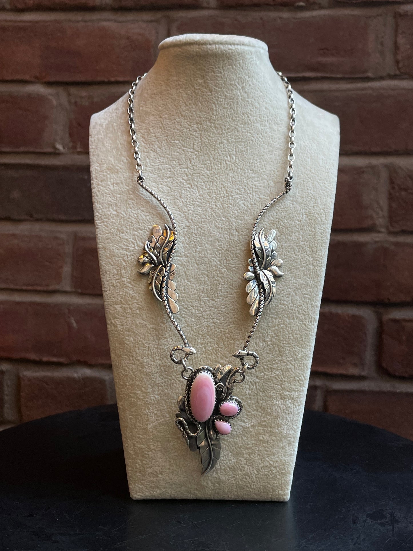 Pink Conch Snake & Feather Necklace | 925 Sterling Silver E357