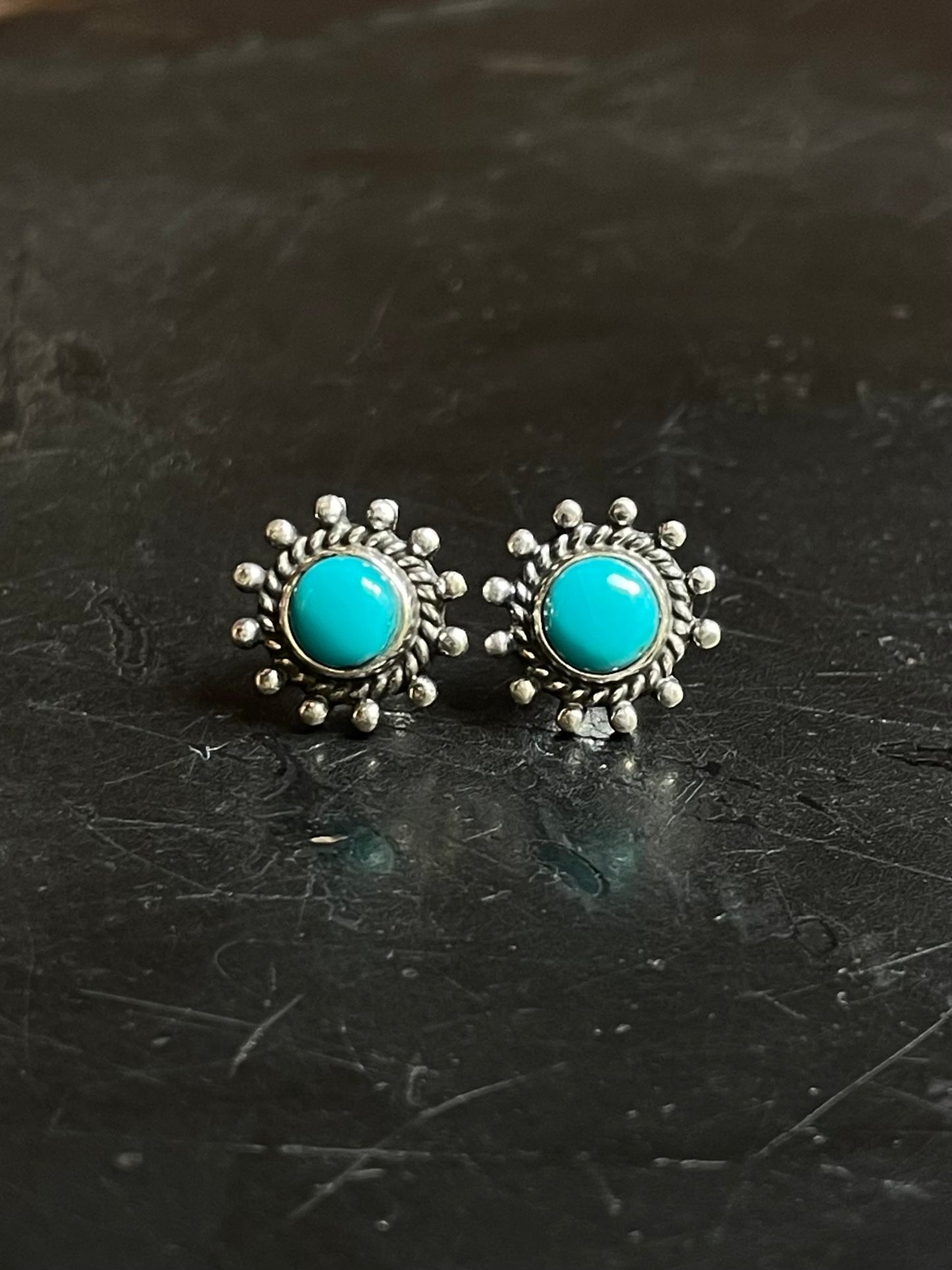 Kingman Turquoise Stud Earrings | 925 Sterling Silver E810