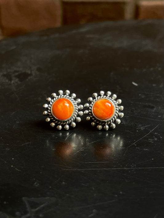 Spiny Oyster Stud Earrings | 925 Sterling Silver E807