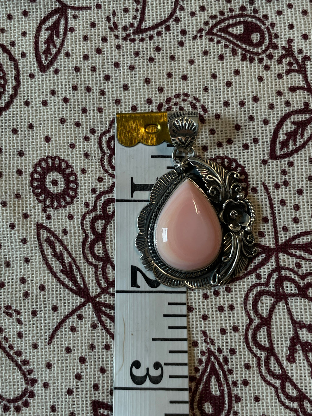 Pink Conch Tear Drop Pendant | Sterling Silver | A622