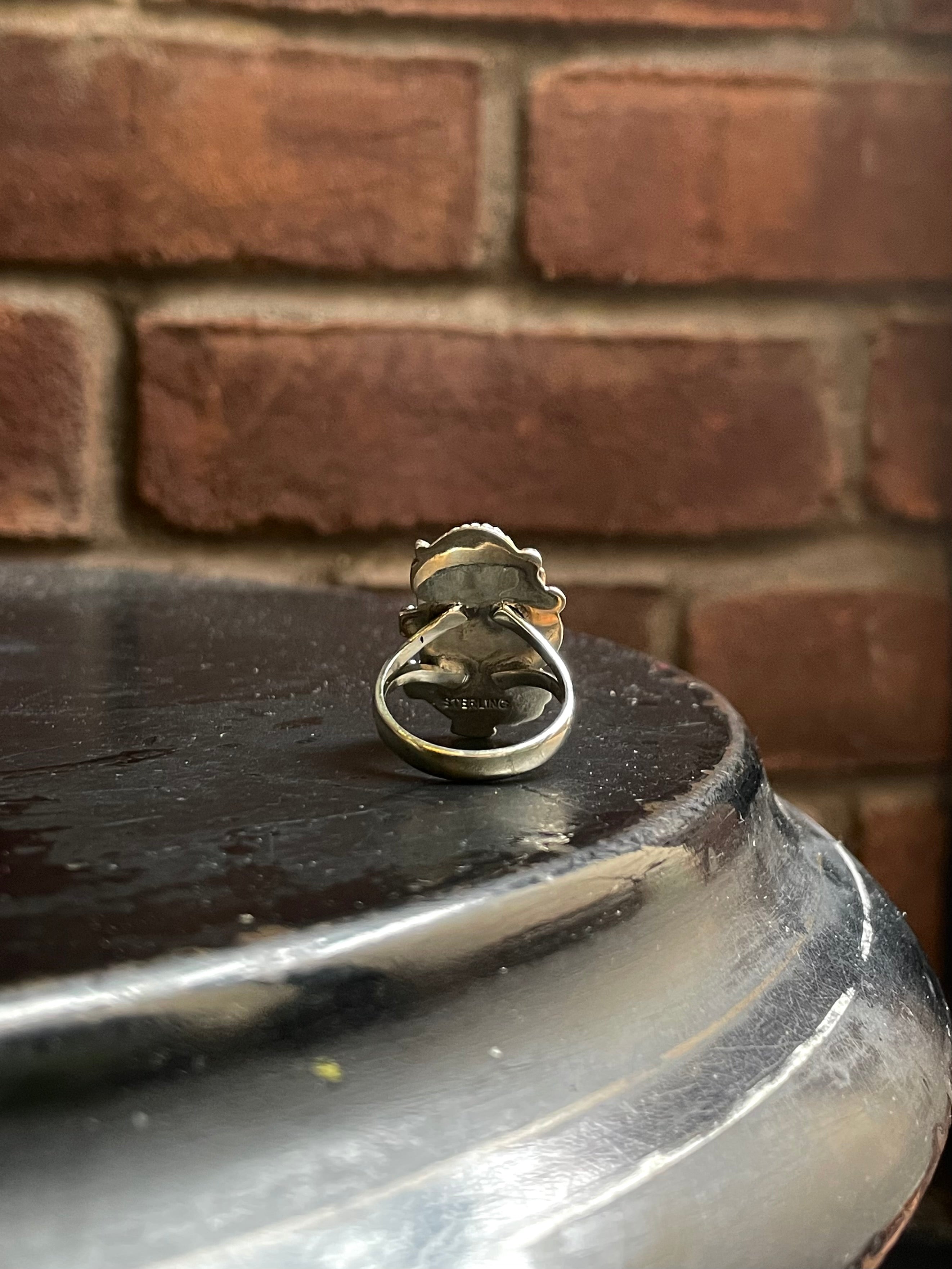 Spiny Oyster Floral Ring Size 8 | 925 Sterling Silver C466