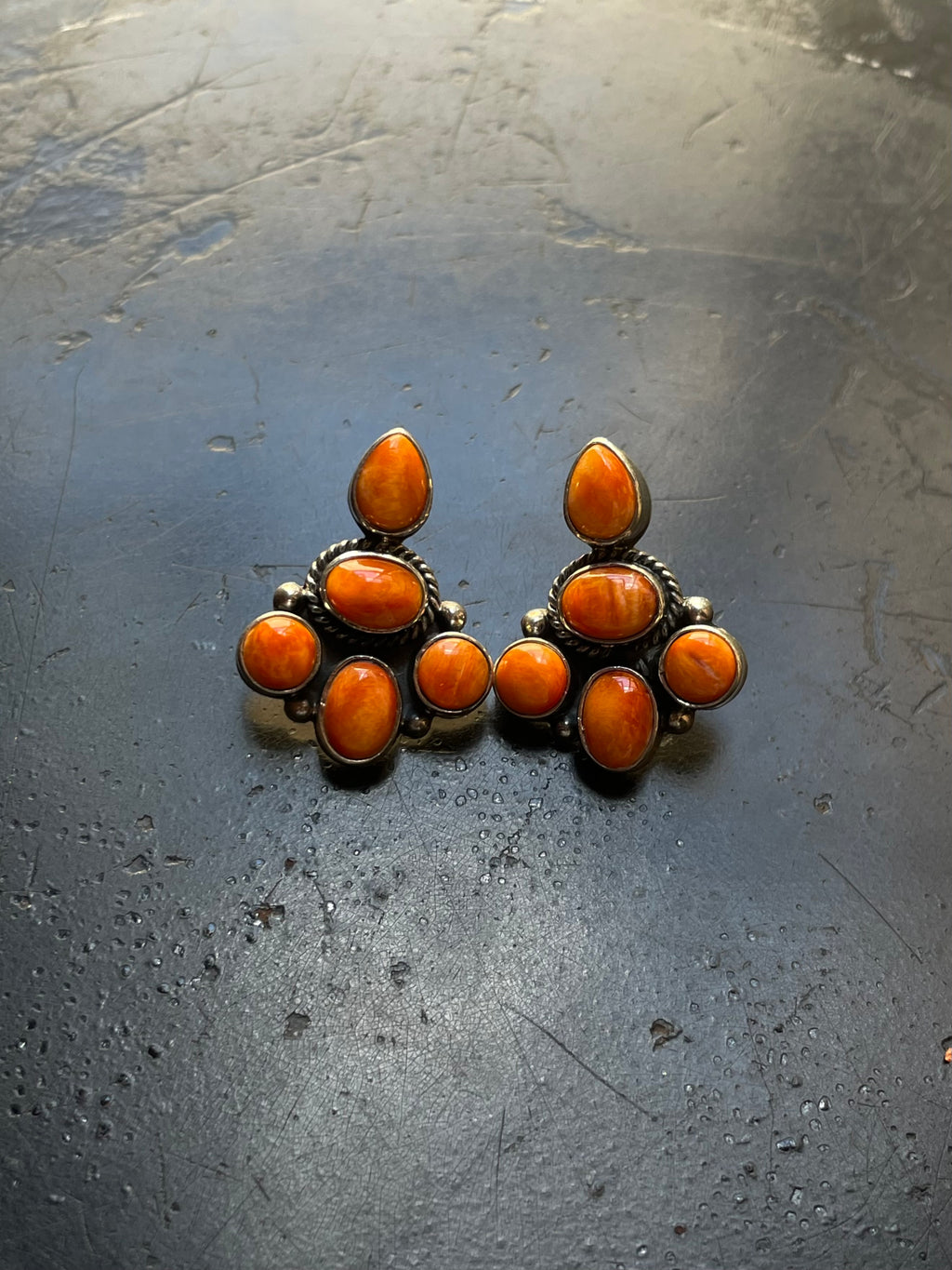 Spiny Oyster Cluster Stud Earrings | 925 Sterling Silver G653