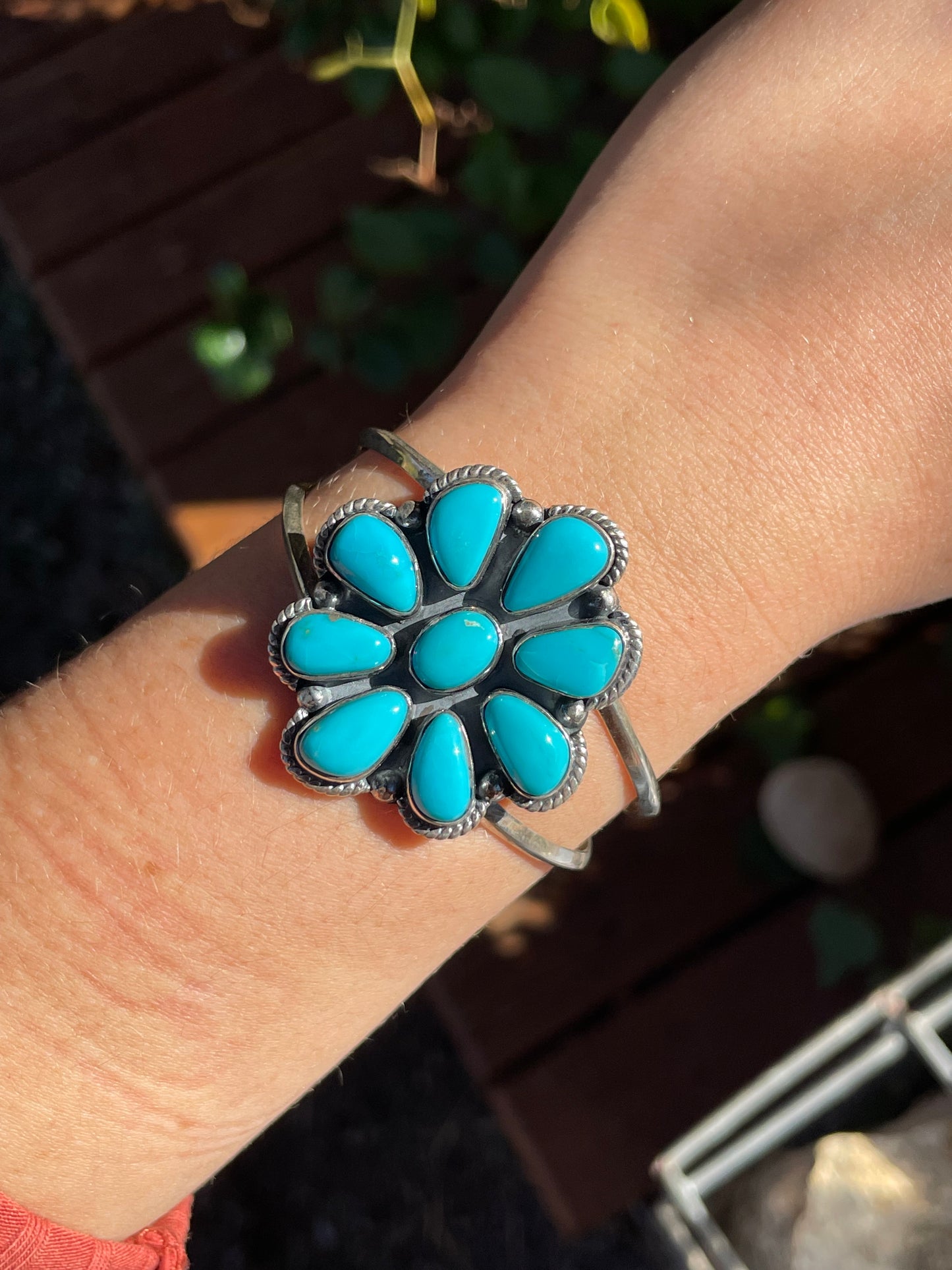 Kingman Turquoise Cluster Flower Cuff | 925 Sterling Silver | B9508 B883