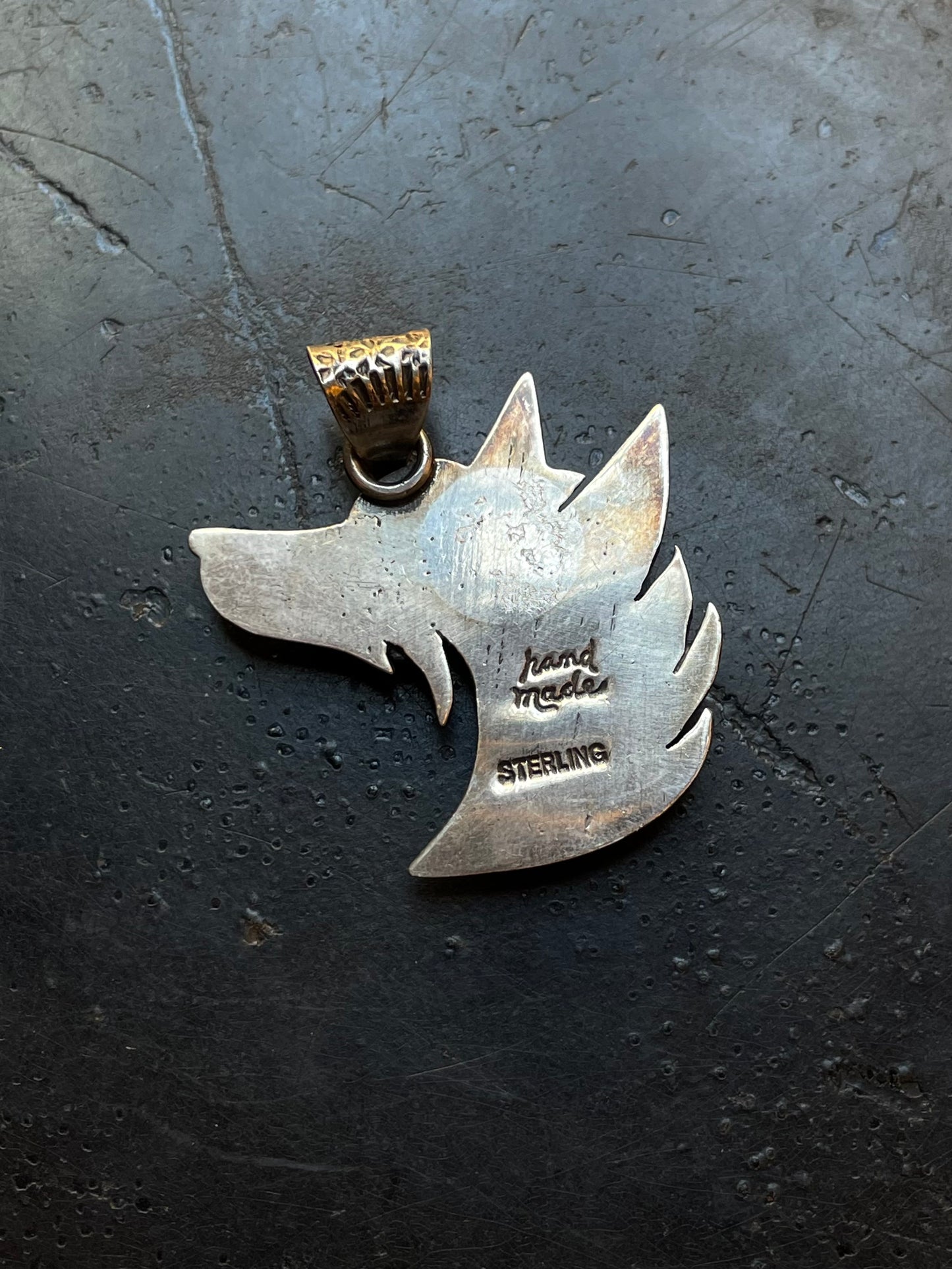 Kingman Turquoise Wolf Head Pendant | Sterling Silver G468