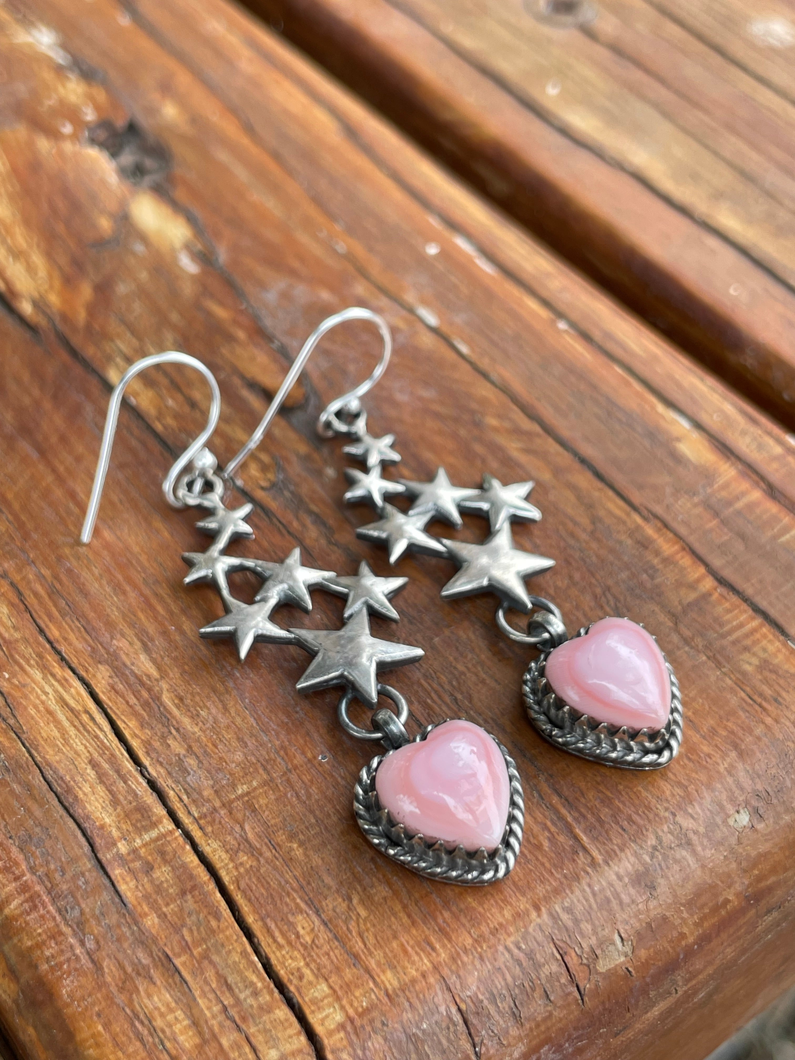 Pink Conch Heart & Stars Dangle Earrings | 925 Sterling Silver B960