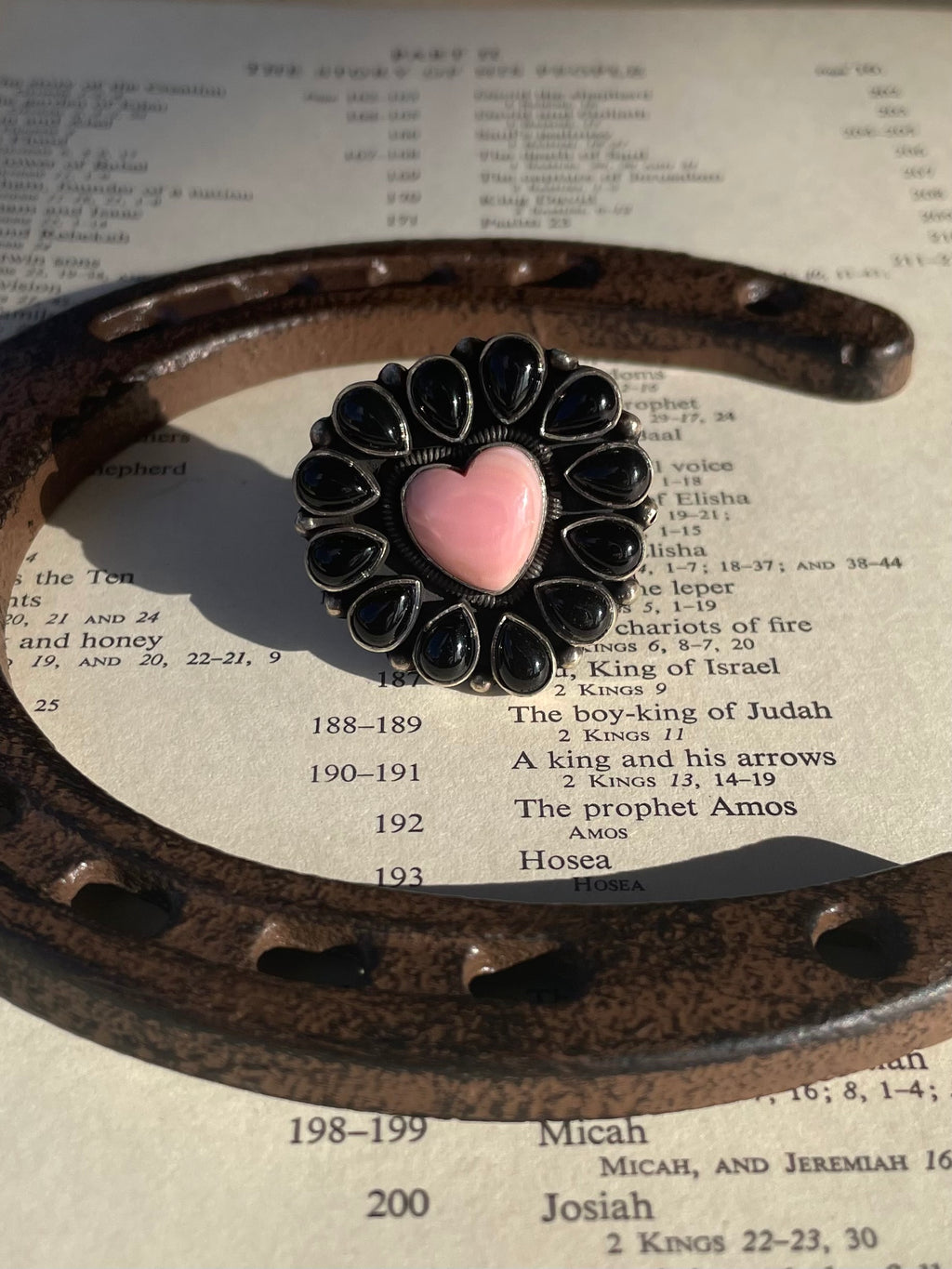 Pink Conch & Black Onyx Heart Ring Size 9 | 925 Sterling Silver G757