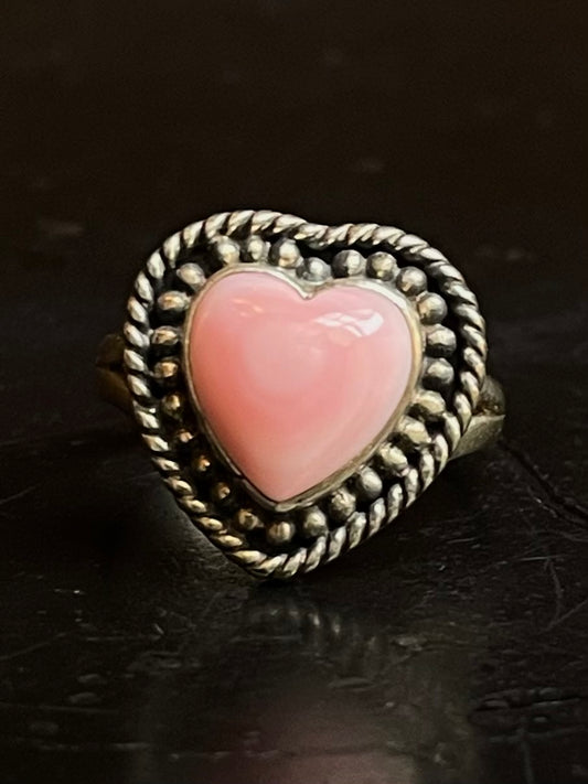 Pink Conch Heart Ring Size 7.5 | 925 Sterling Silver G146