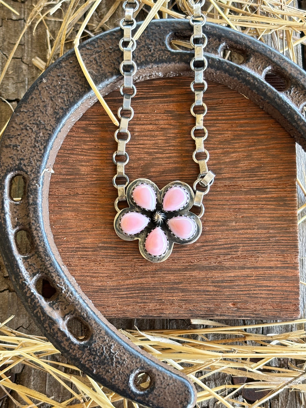 Pink Conch Flower Choker Necklace | 925 Sterling Silver Z18