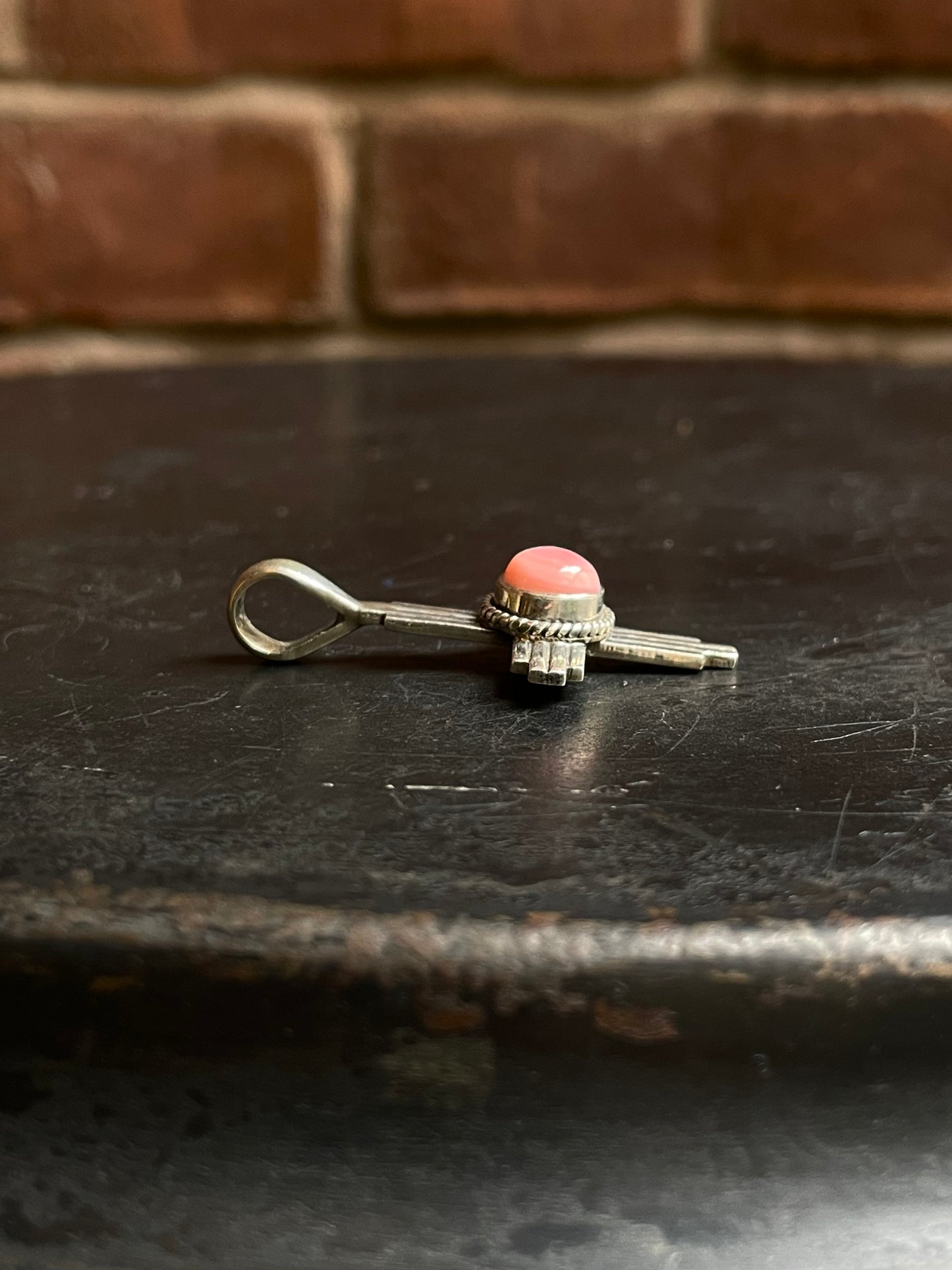 Pink Conch Zia Cross Pendant | 925 Sterling Silver E963
