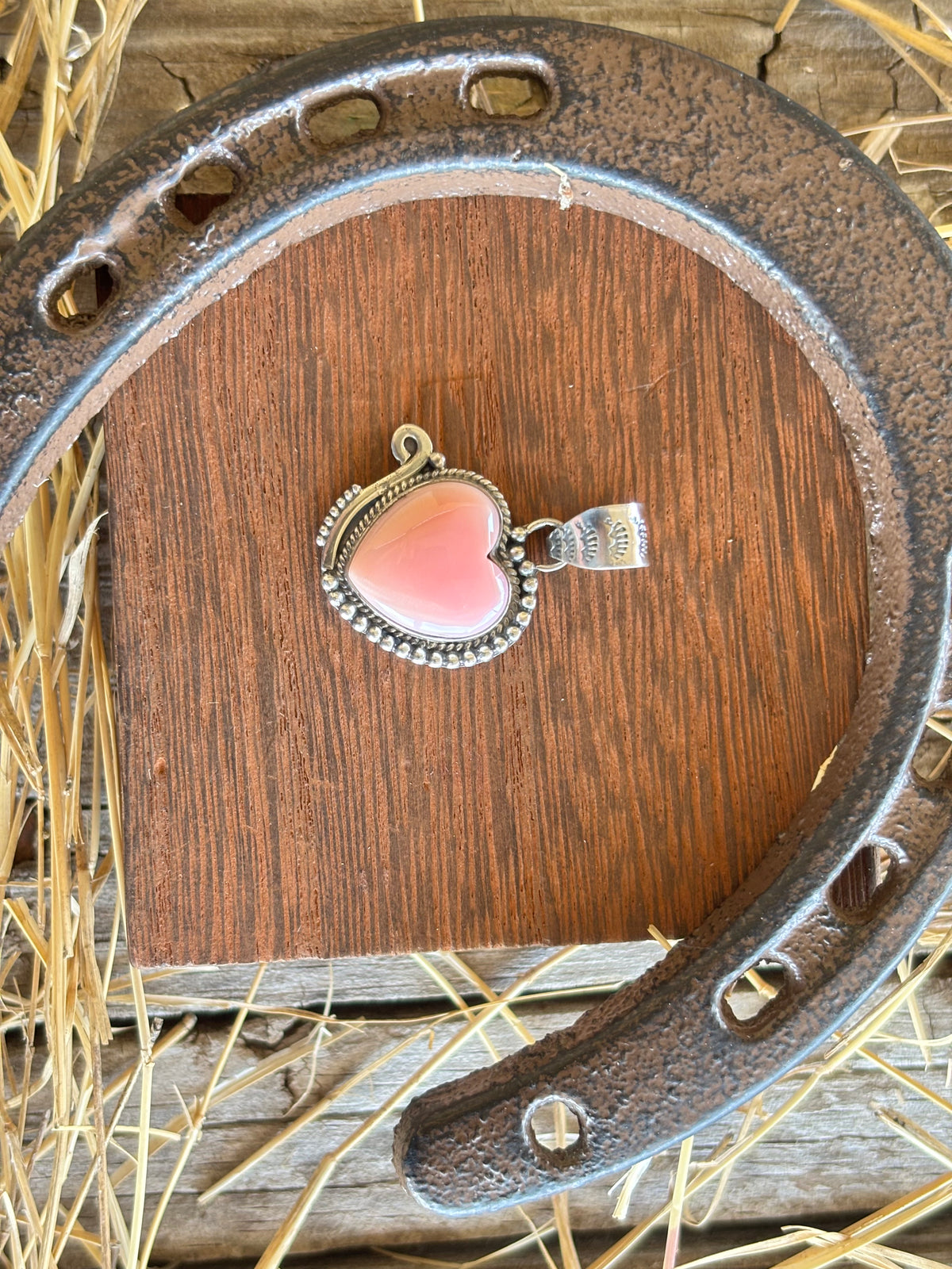 Pink Conch Heart Pendant | 925 Sterling Silver Z26