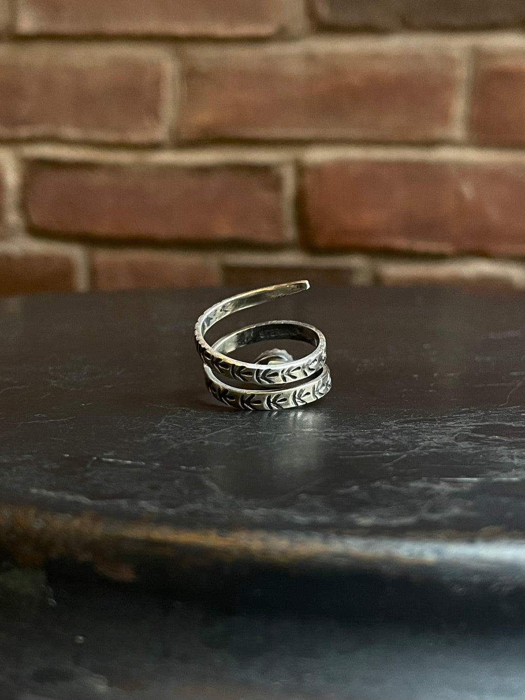 Pink Conch Snake Ring | 925 Sterling Silver Size 7.5 E459
