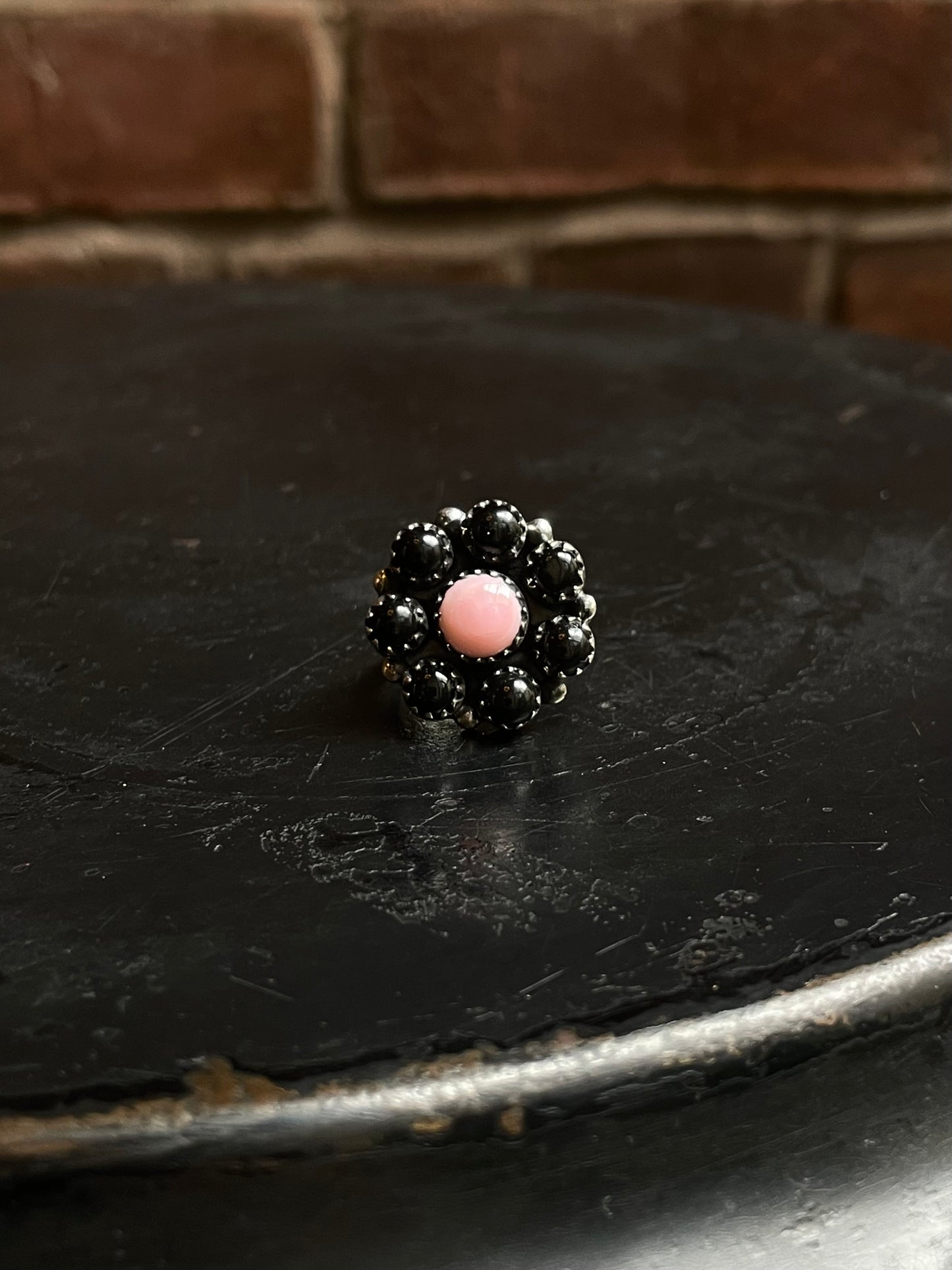 Pink Conch & Black Onyx Ring Size 8 | 925 Sterling Silver C916