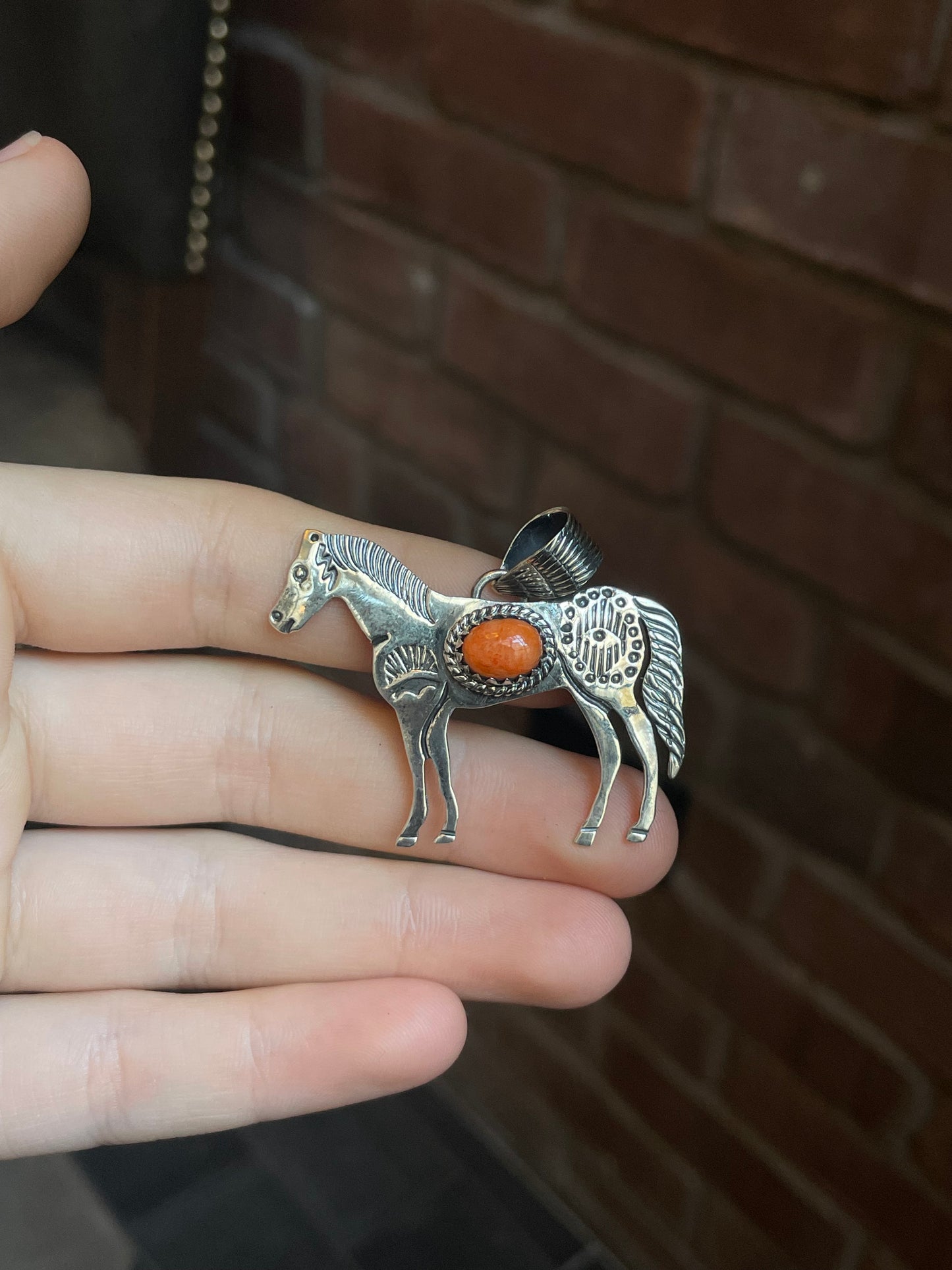 Spiny Oyster Horse Pendant | Sterling Silver 925 C631