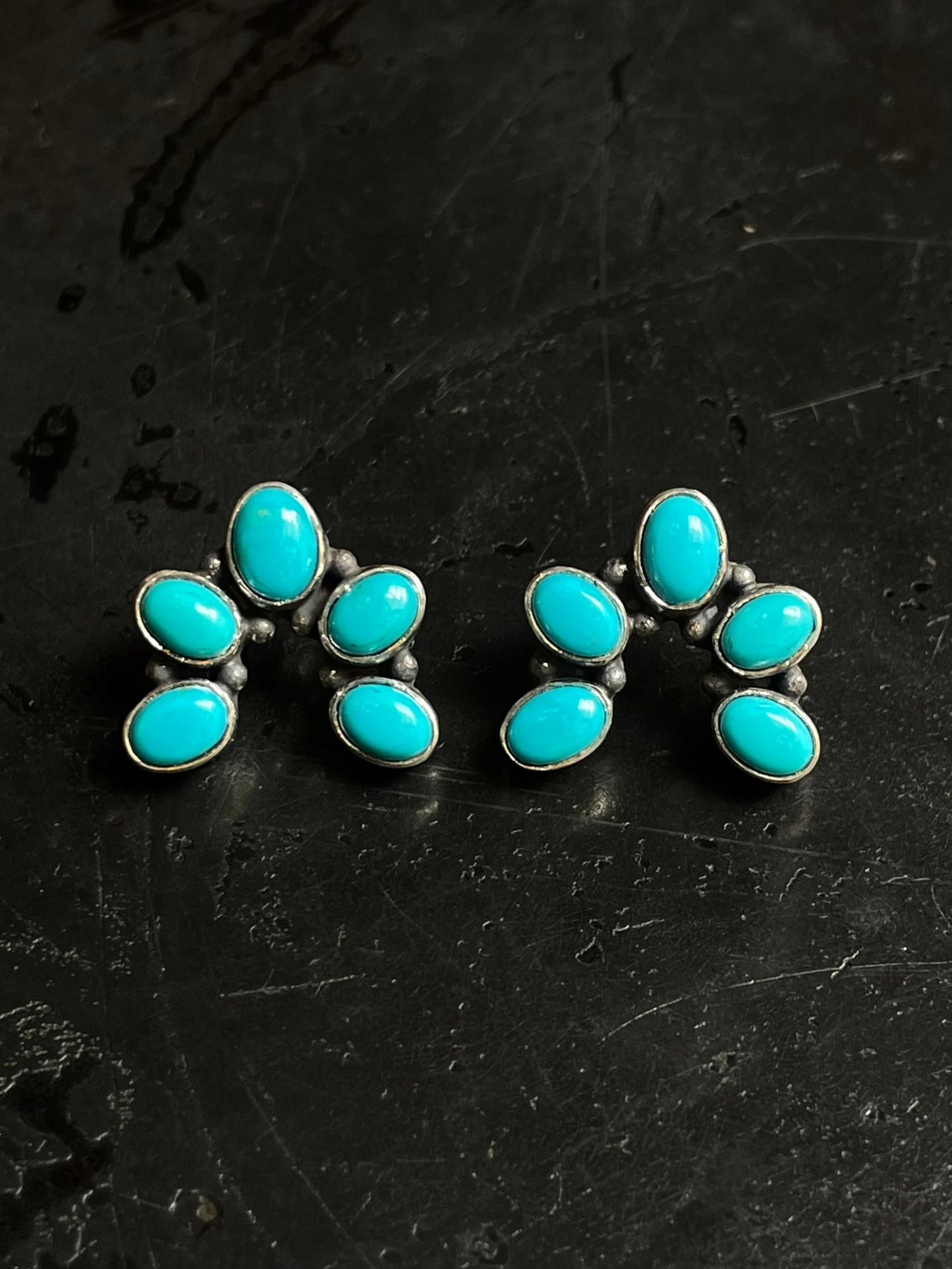 Kingman Turquoise Naja Earrings | Cluster Stud E654