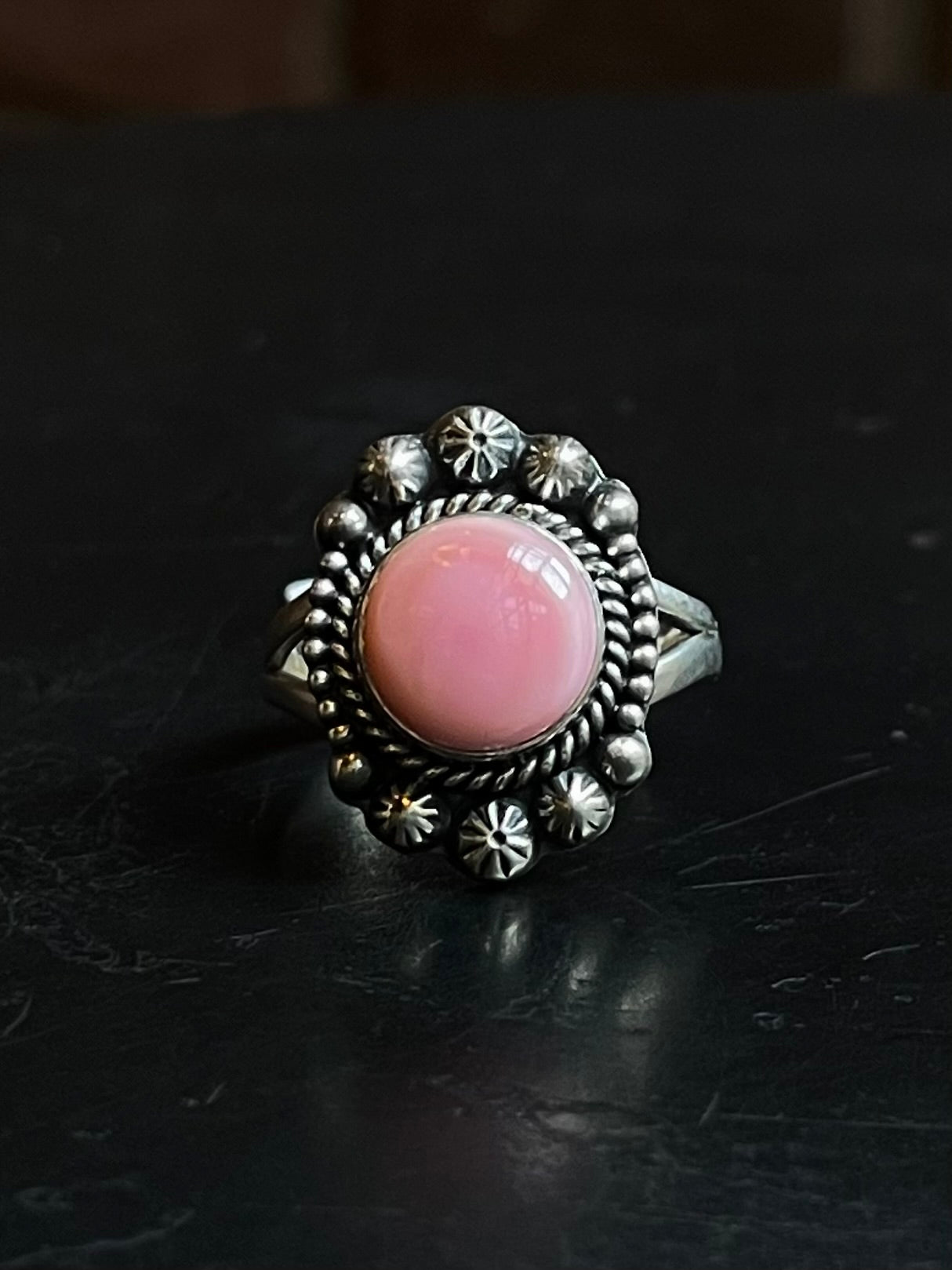 Pink Conch Round Ring | Sterling Silver | Size 9 | A028