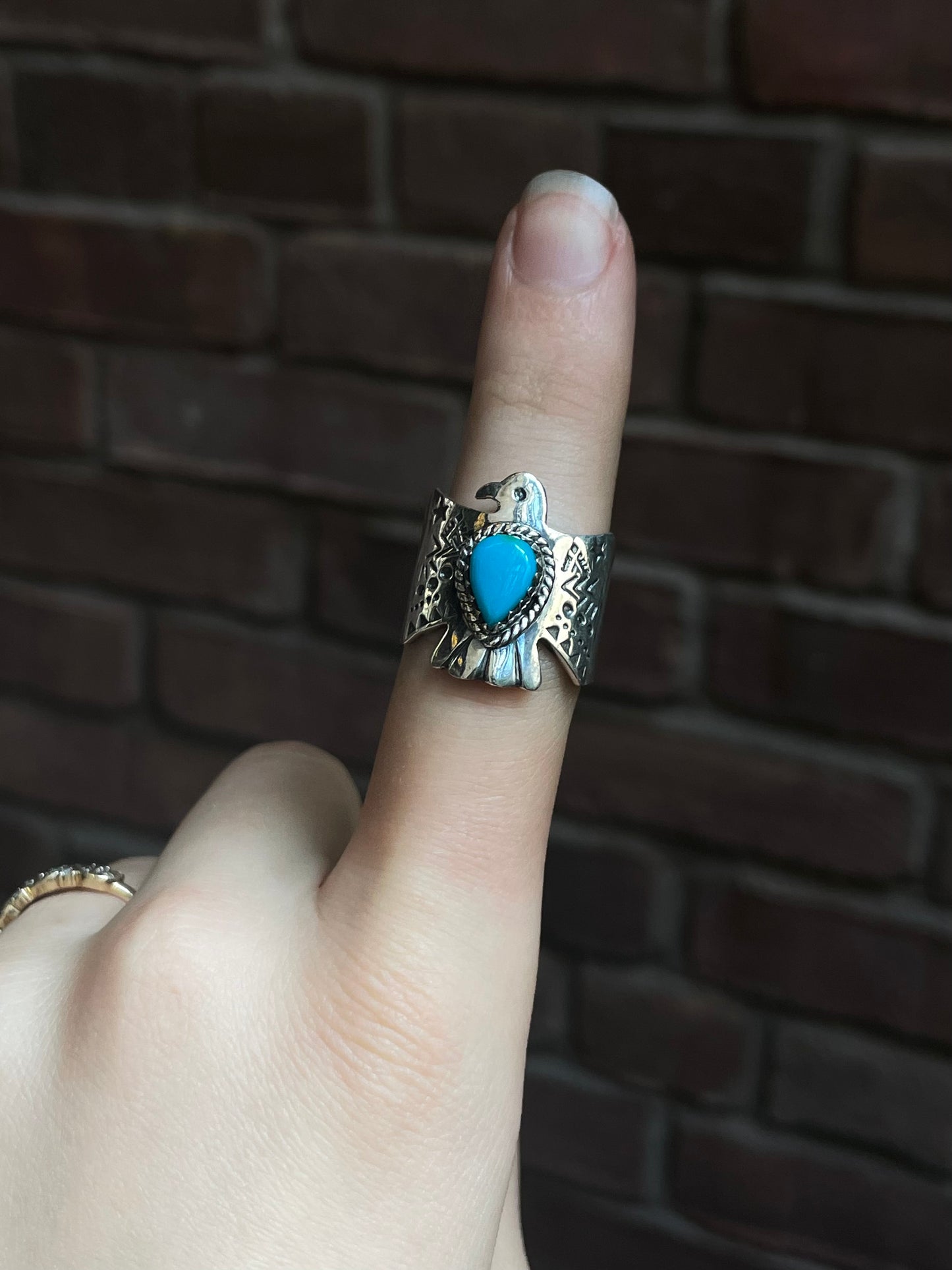 Kingman Turquoise Thunderbird Ring | 925 Sterling Silver | Size 9 E320
