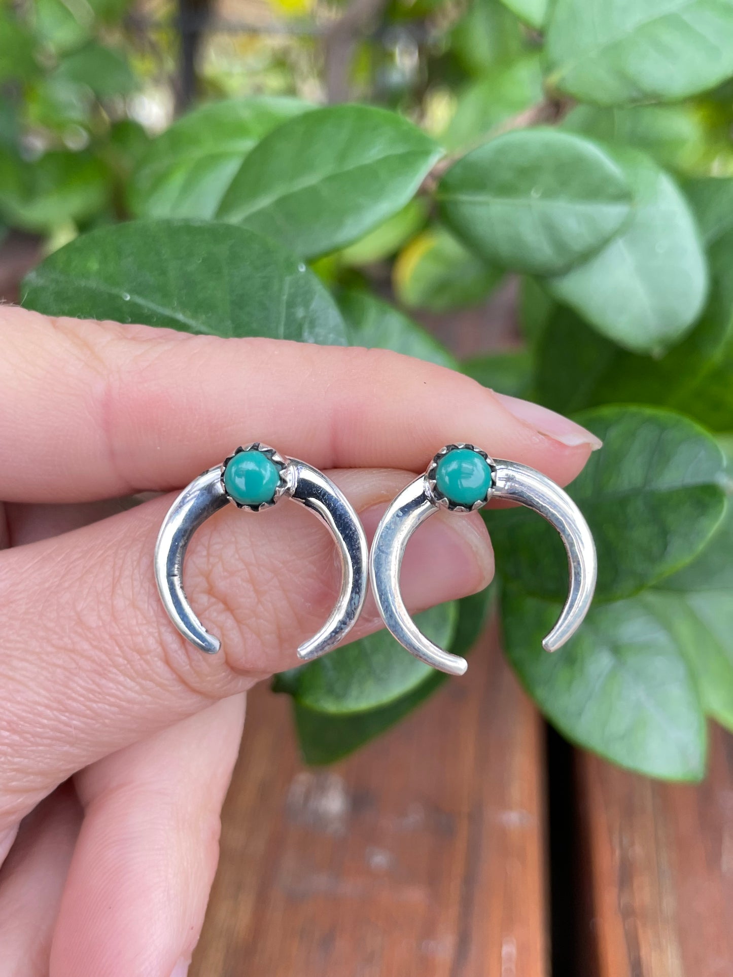 Kingman Turquoise Stud Earrings | 925 Sterling Silver B957