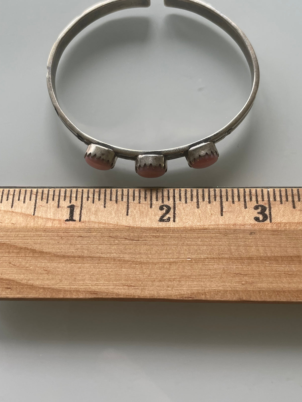 Pink Conch Three Stone Cuff Bracelet | 925 Sterling Silver G768