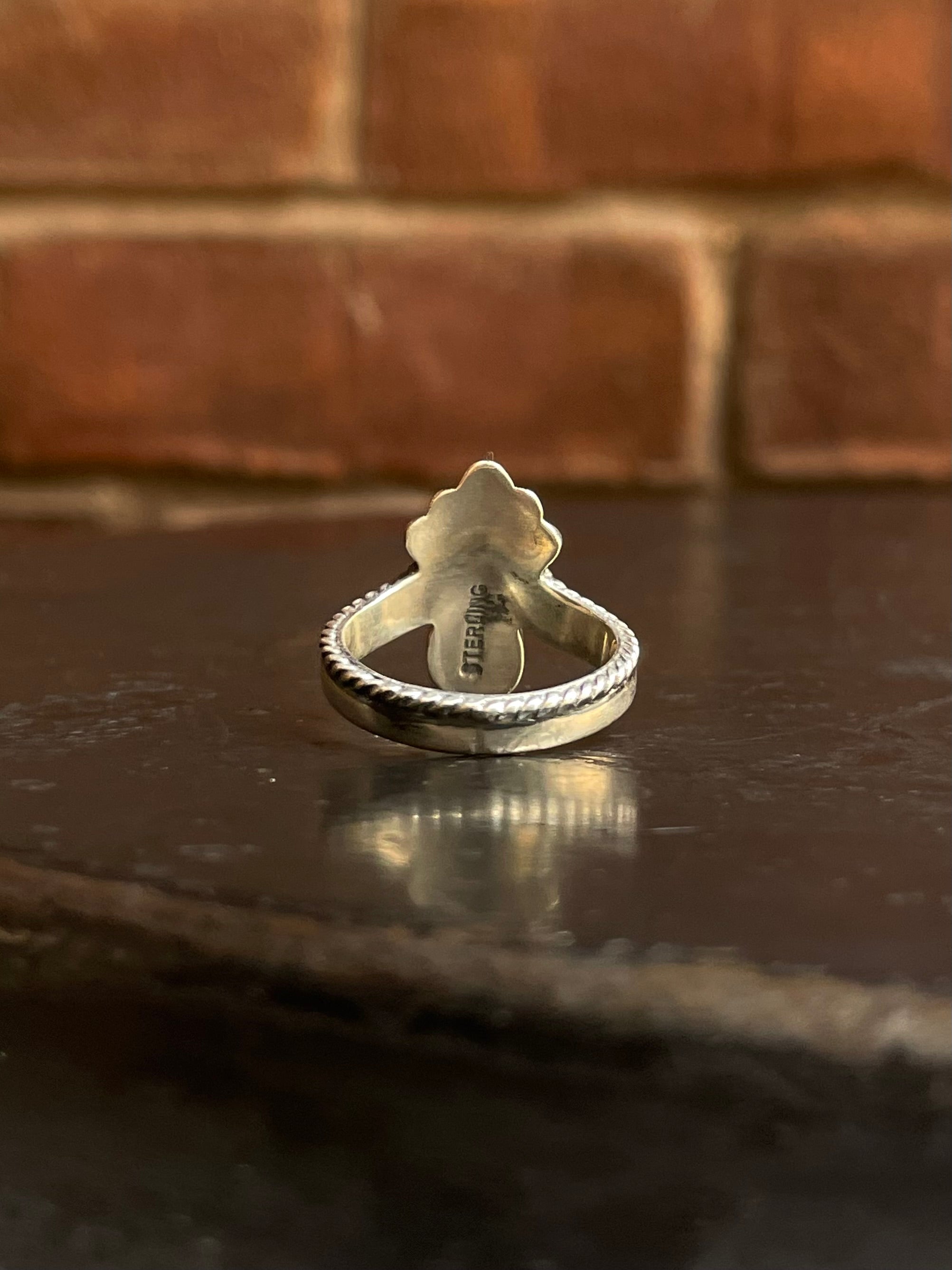Spiny Oyster Ring Size 7 | 925 Sterling Silver G553