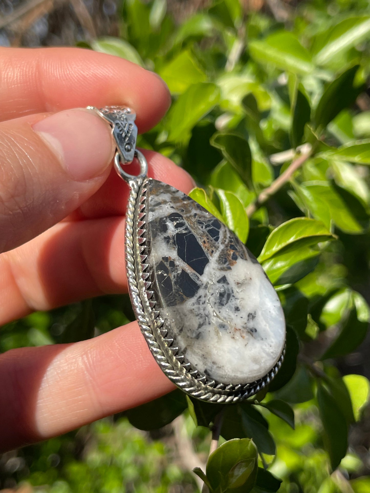 White Buffalo Teardrop Pendant | Sterling Silver 925 B683