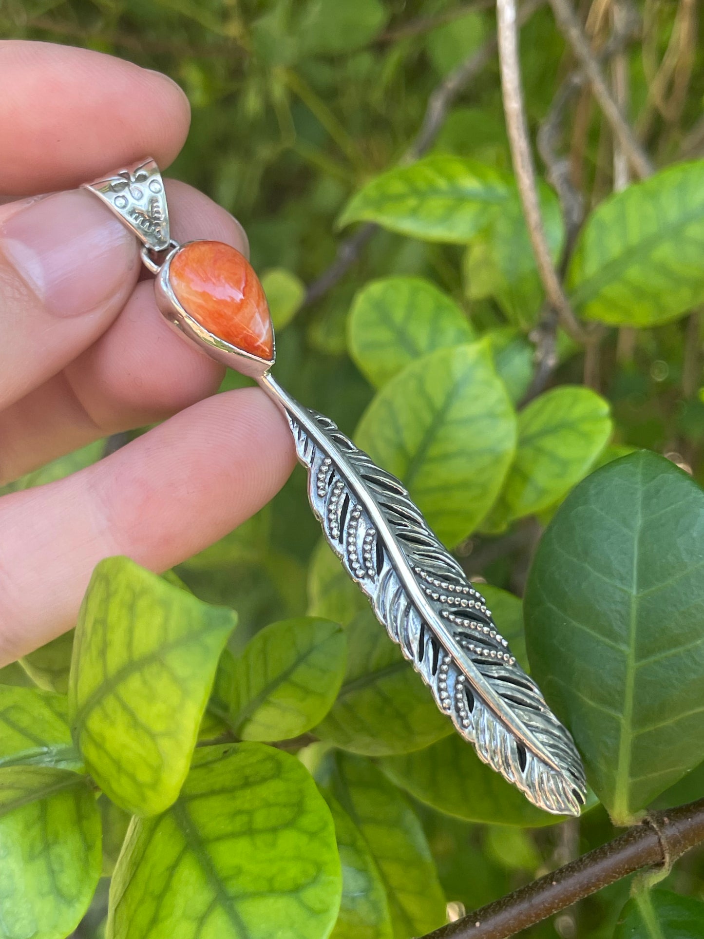 Spiny Oyster Feather Pendant | 925 Sterling Silver Z24