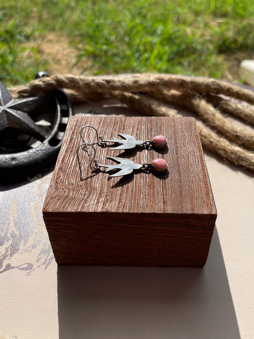 Pink Conch Bird Dangle Earrings | 925 Sterling Silver G704