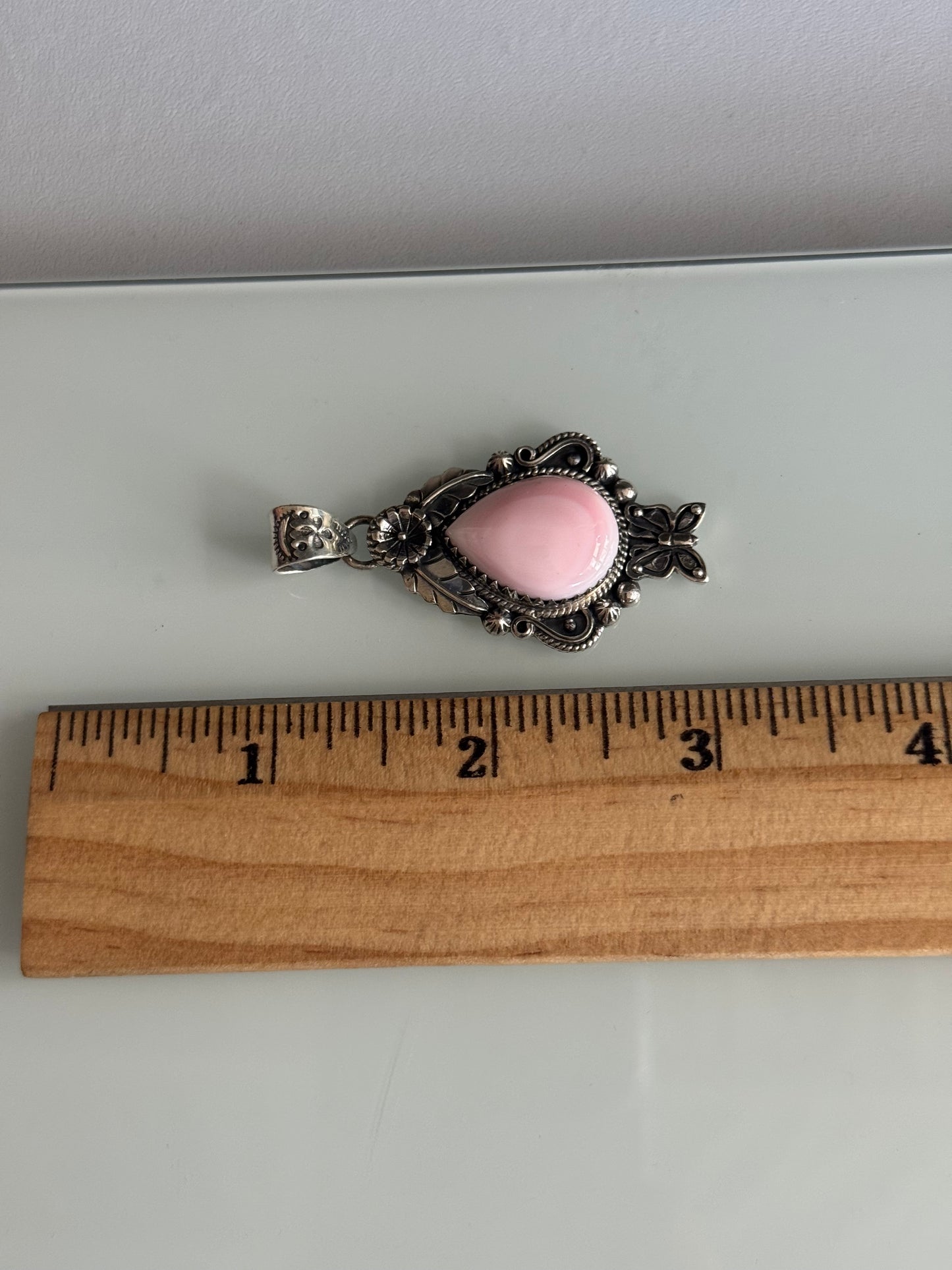 Pink Conch Tear Drop Pendant | Sterling Silver | A919
