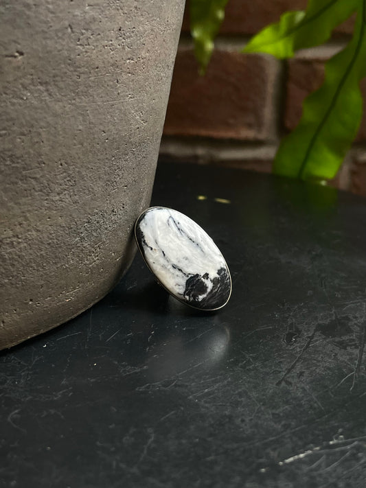 White Buffalo Ring | Sterling Silver | Size 6 C596