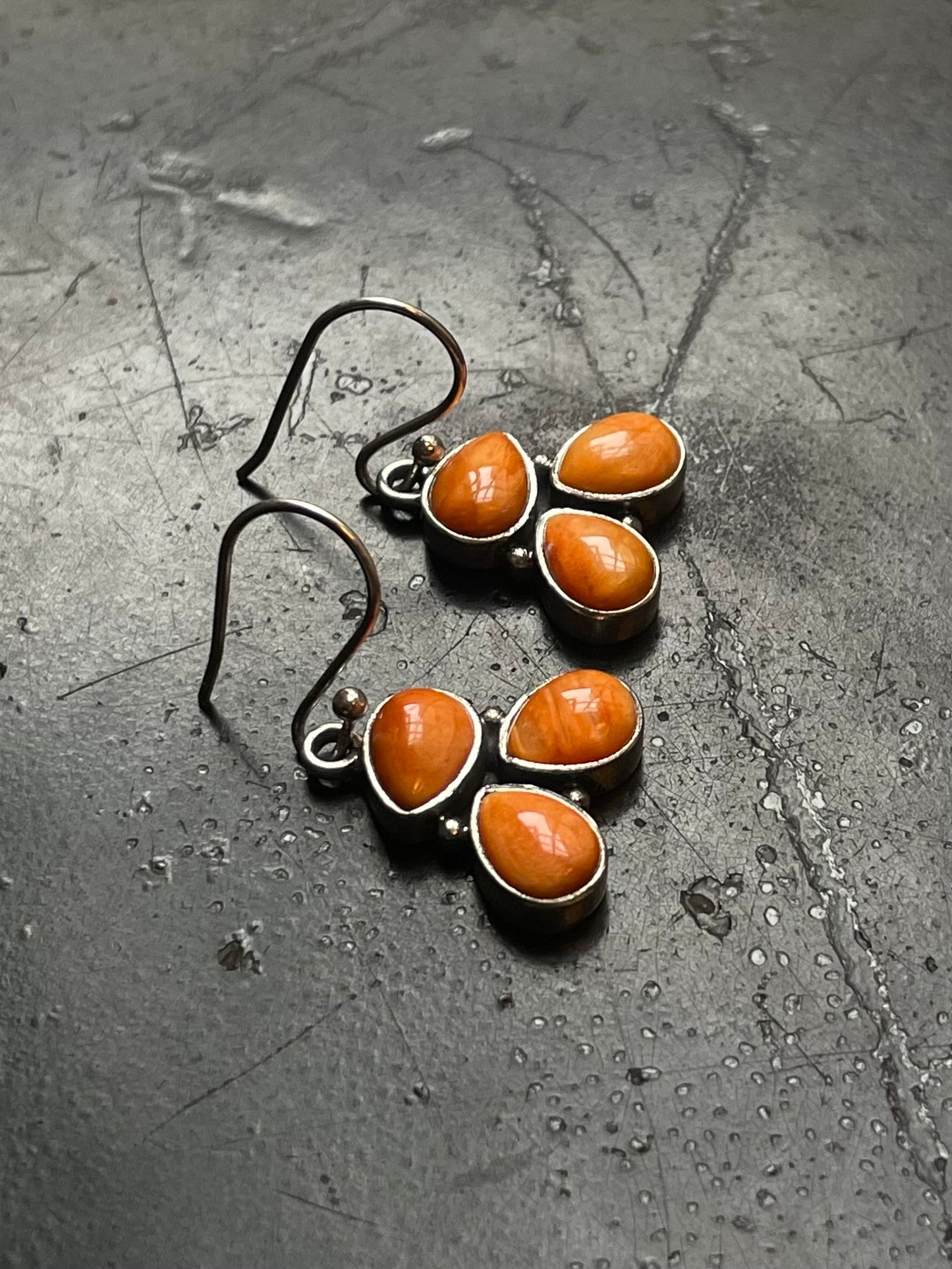Spiny Oyster Hook Earrings | 925 Sterling Silver G253