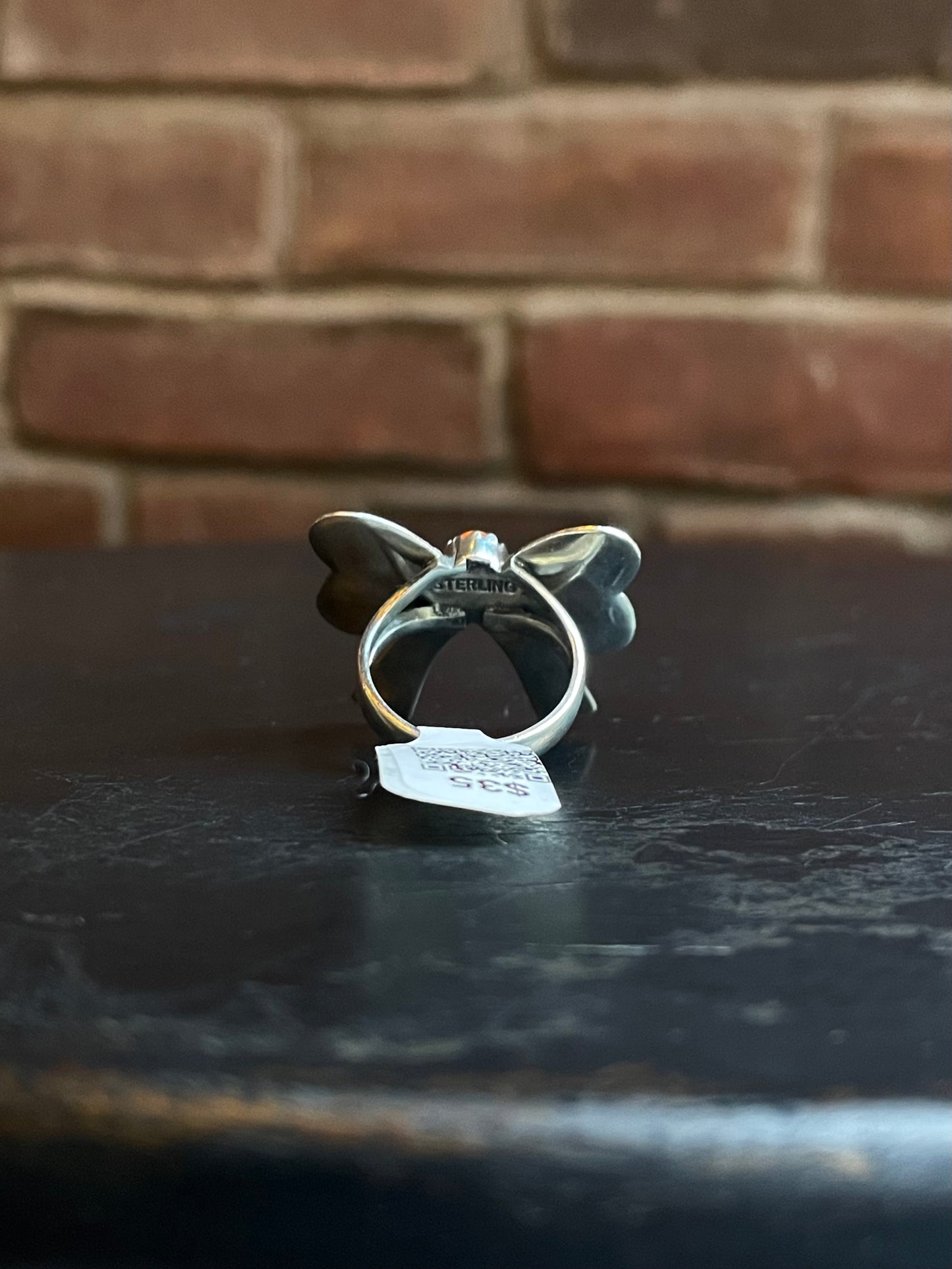Spiny Oyster Bowtie Ring | Sterling Silver | Size 6 | A091