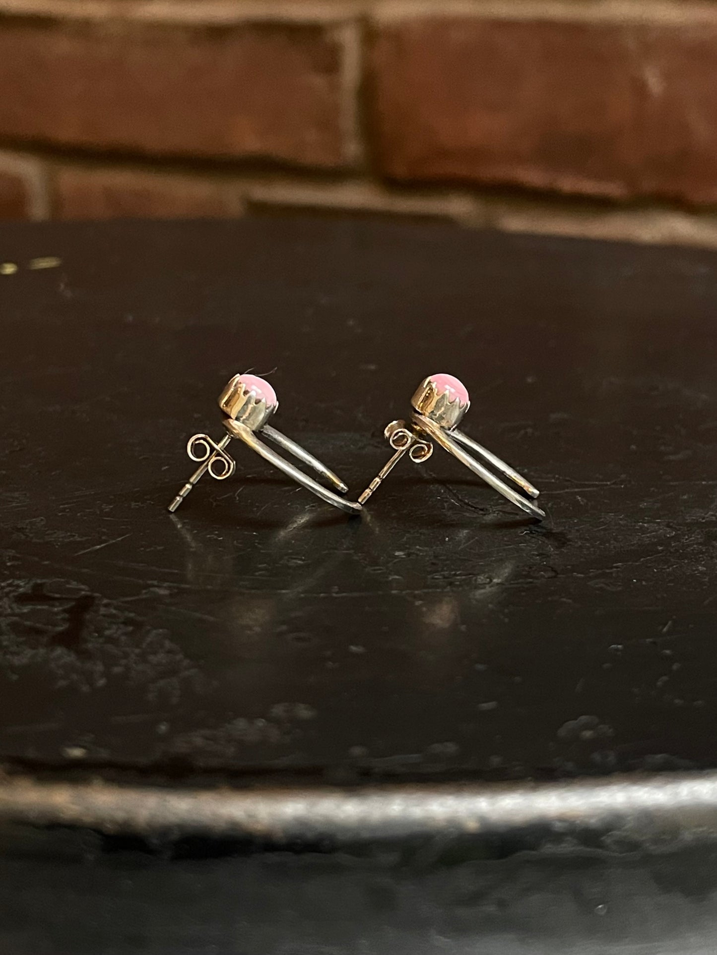 Pink Conch Stud Earrings | 925 Sterling Silver G185