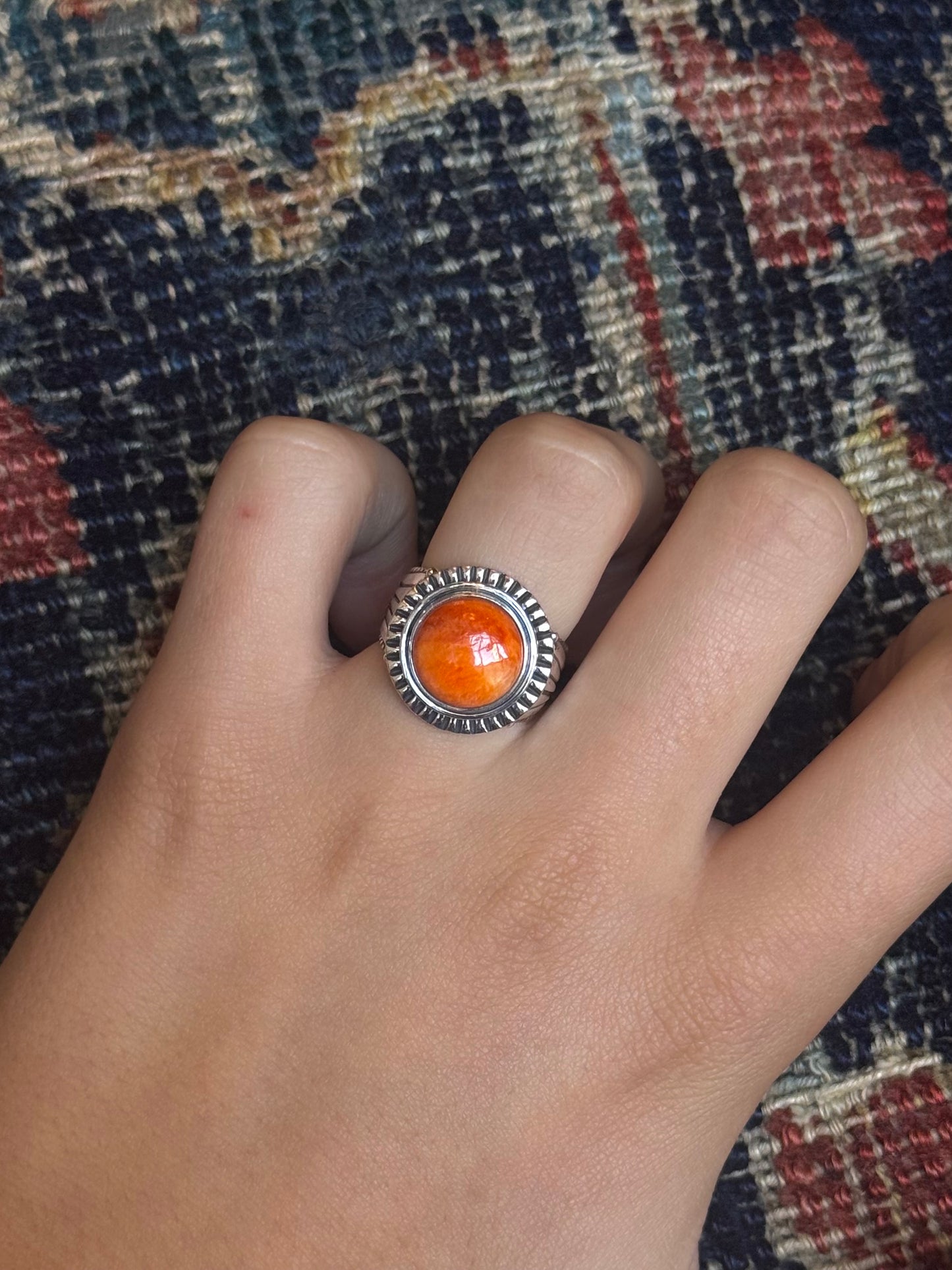 Spiny Oyster Circle Ring | 925 Sterling Silver | Size 7 C266